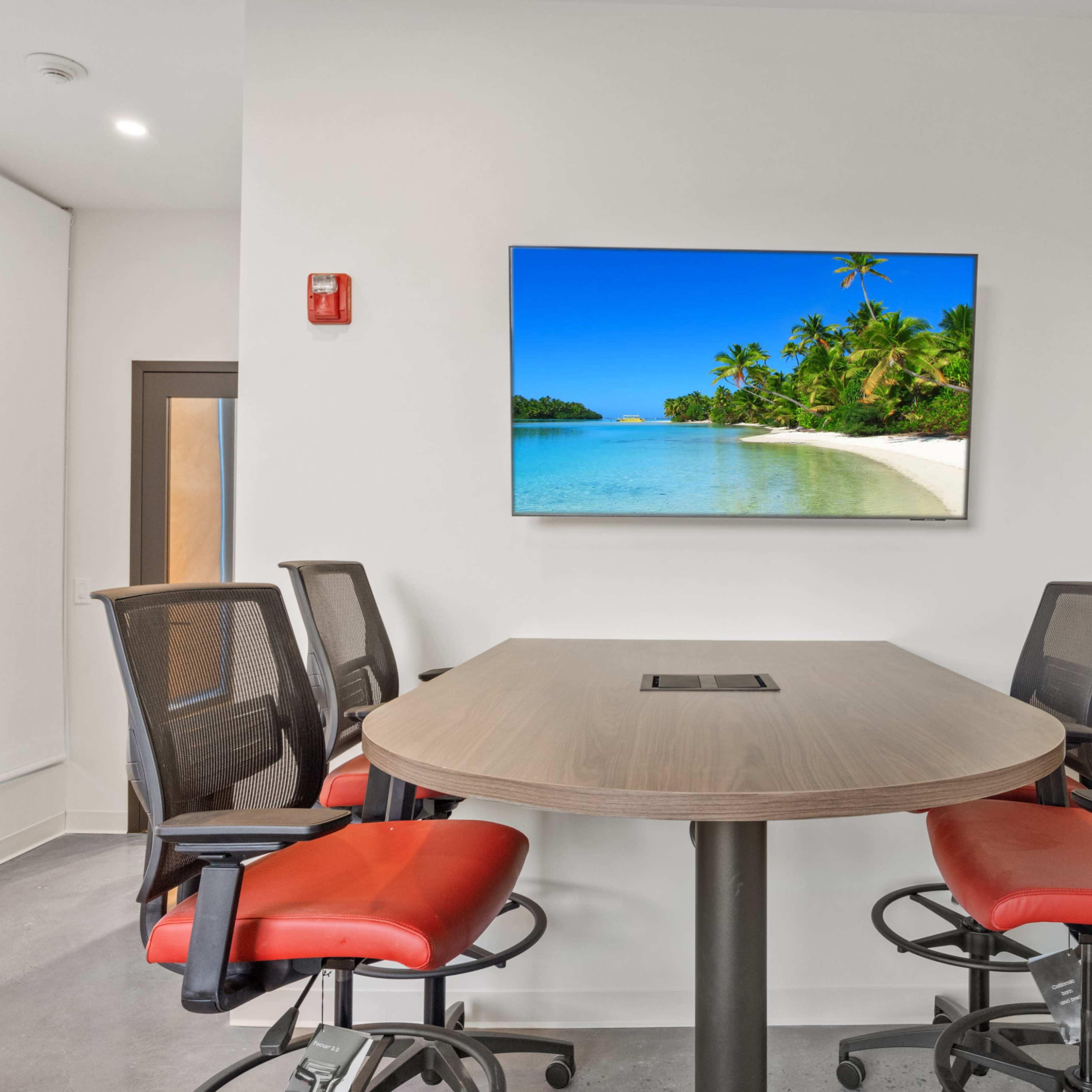 Collaborate at Voyager Workspaces - The Idea Lab - Up to 4 Guests in Port Chester Image in Rye, Port Chester, NY