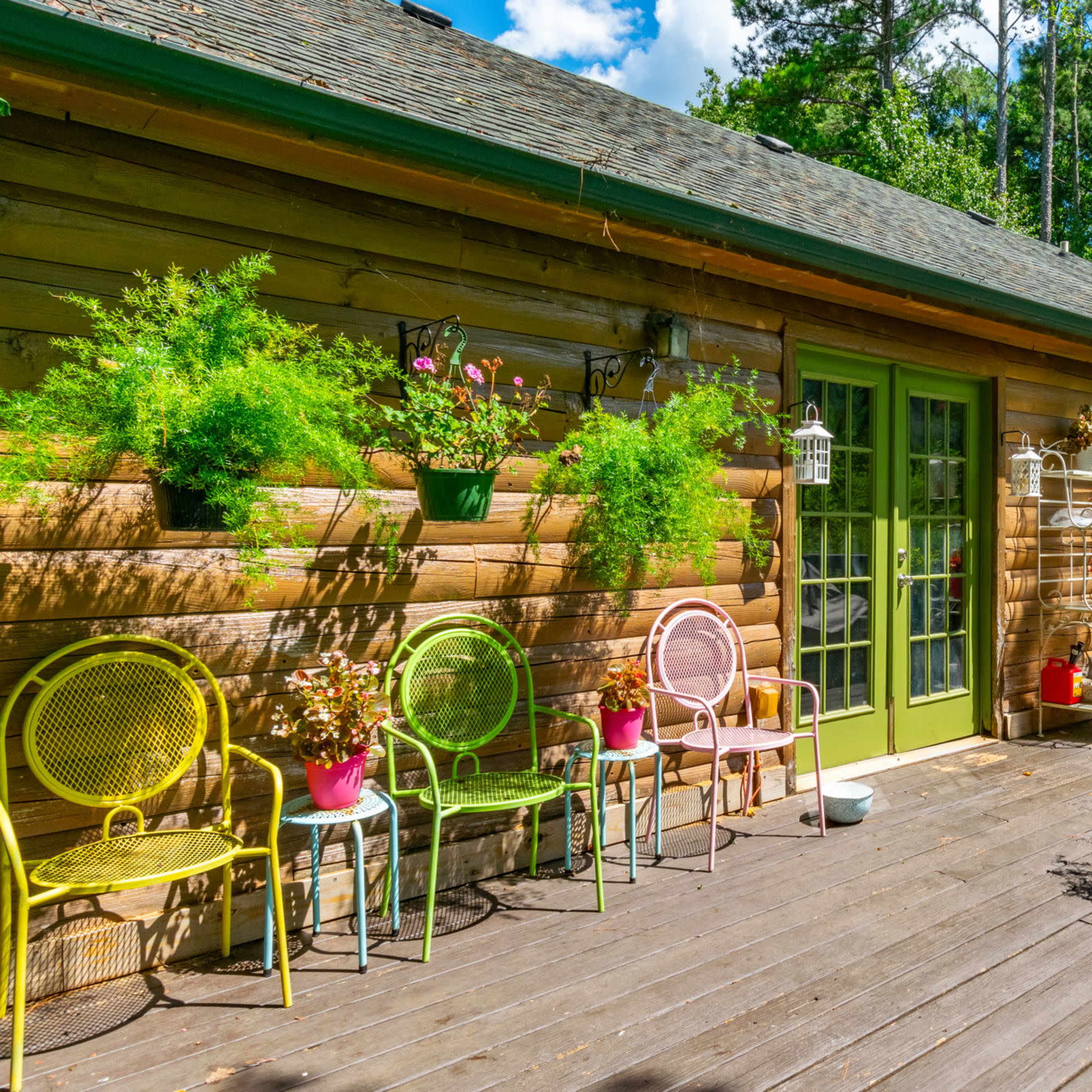 Cozy Log Cabin with Equestrian Ranch With Horses Image in , Ellenwood, GA