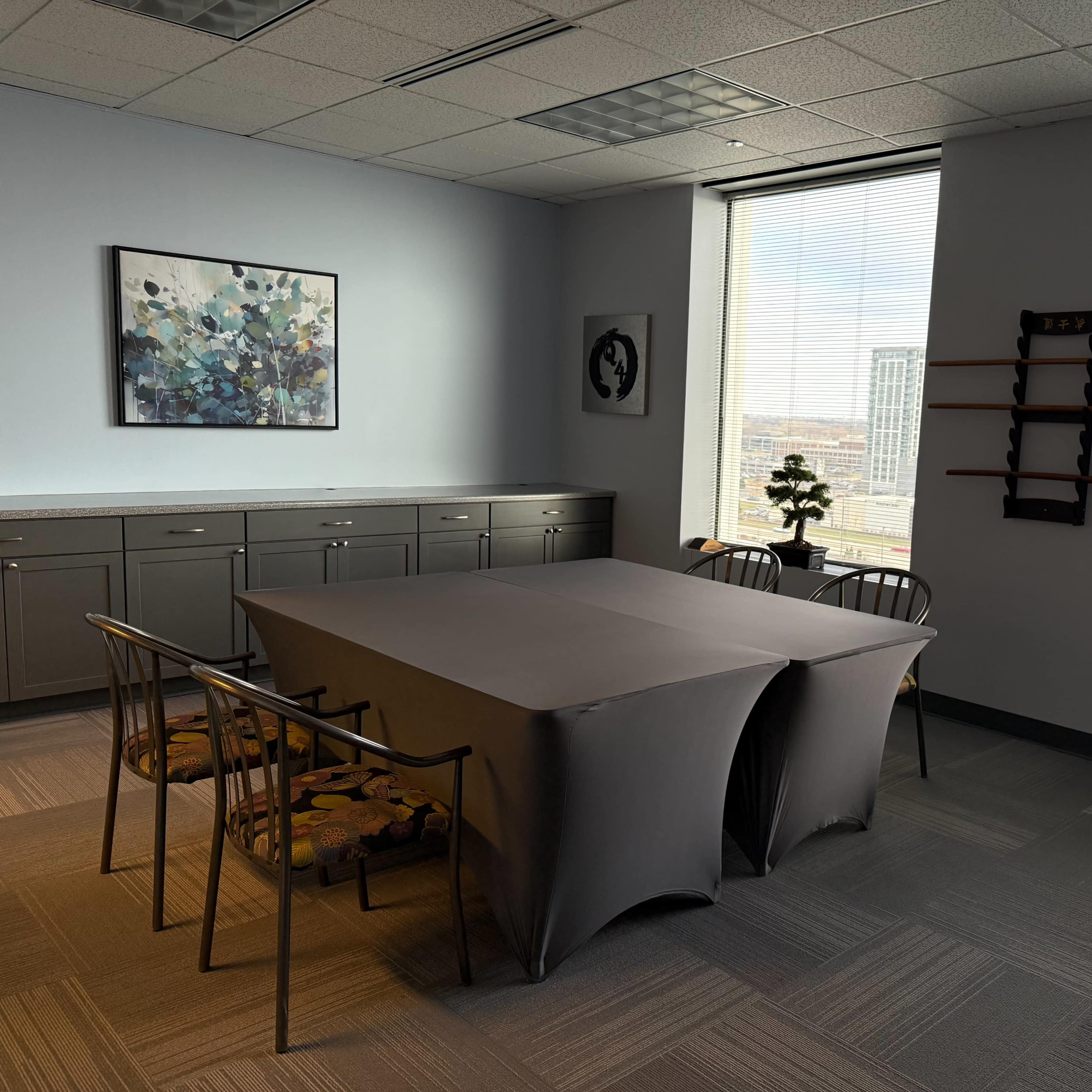 Western suburban workspace suitable for corporate boards or annual retreat, small training Image in York Township, Oak Brook, IL