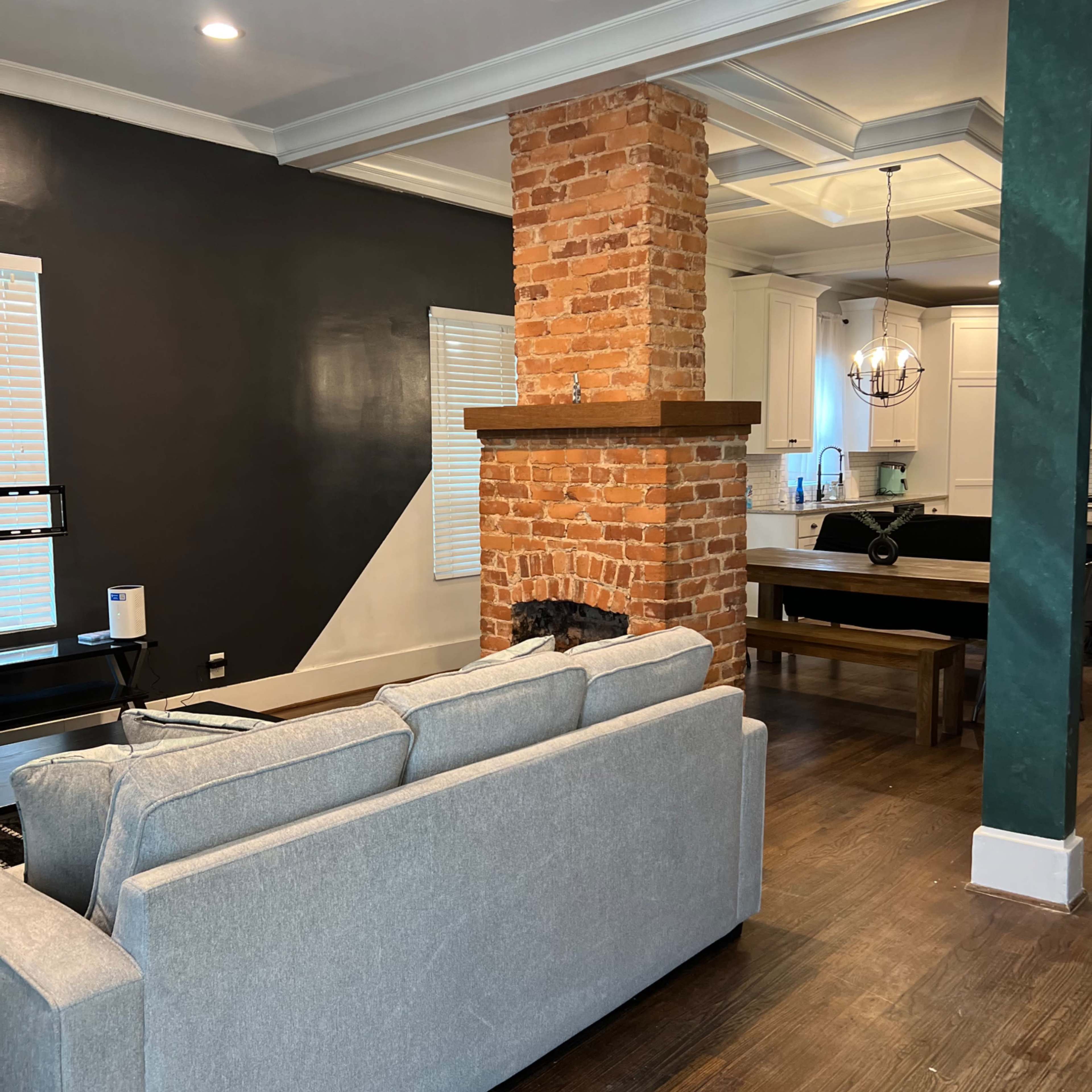 Charming 3/2 minutes from downtown and all of Atlanta attractions Image in West End, Atlanta, GA