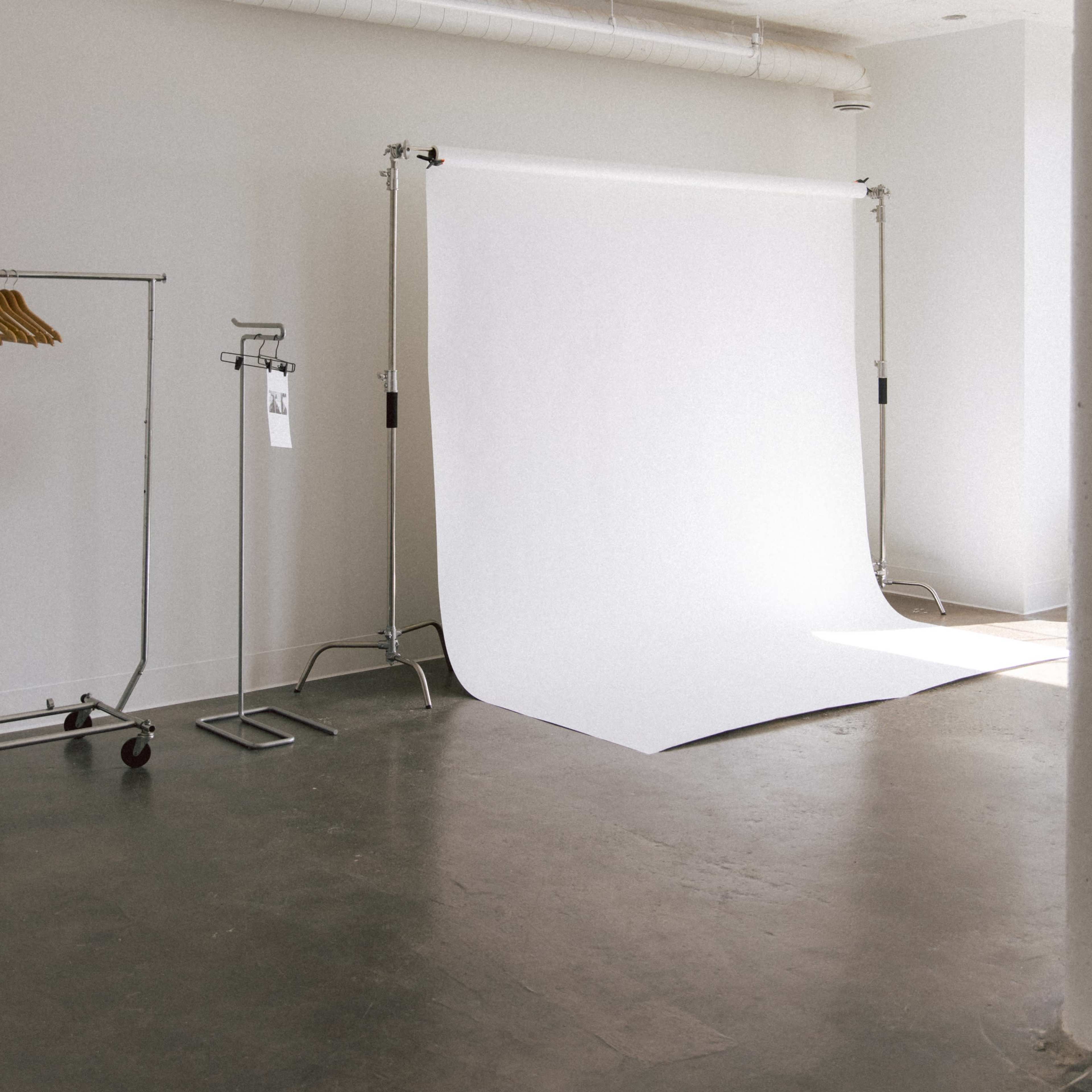 Modern Sunny Natural Light Photo Studio with City View Image in Near North, Bloomington, MN