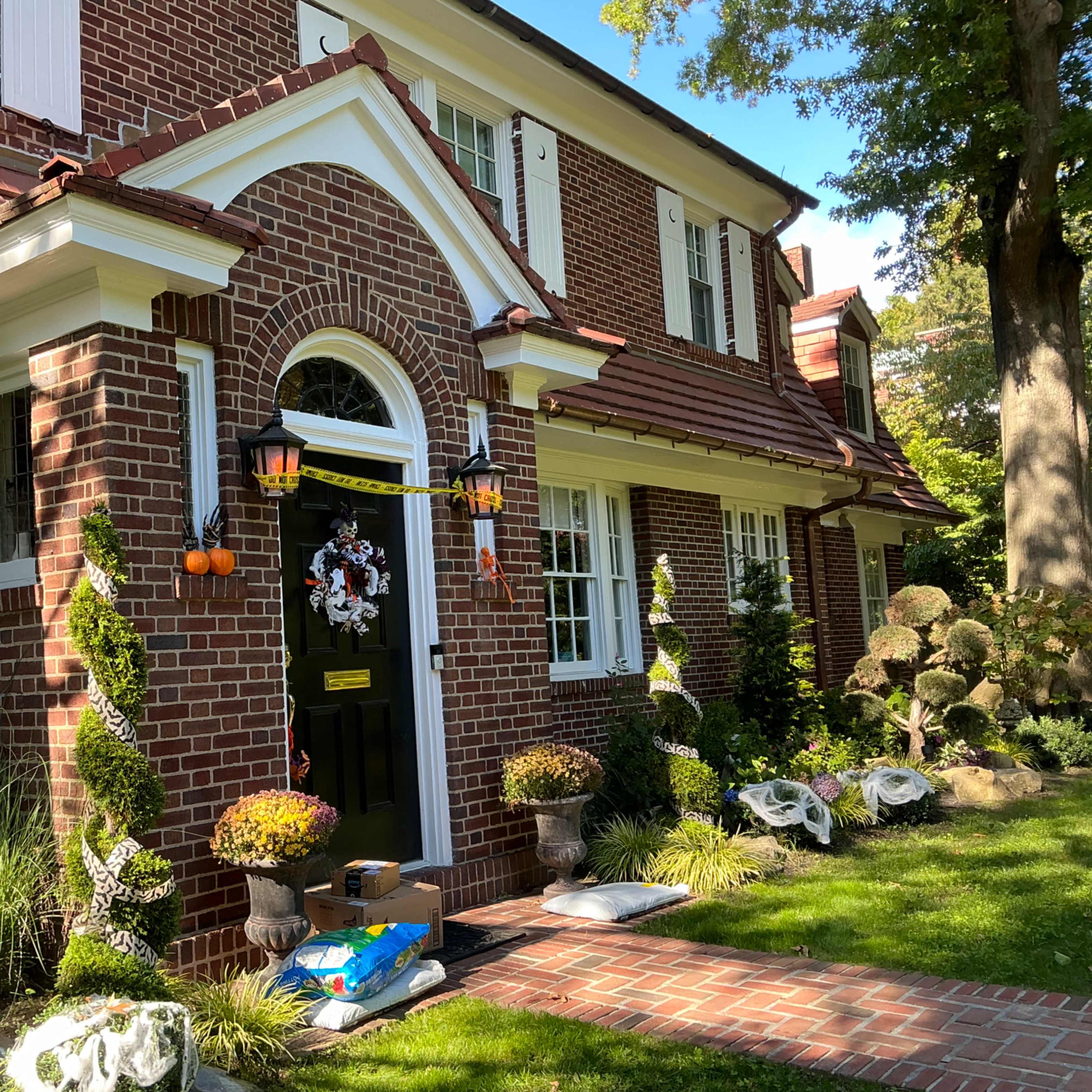 Beautiful Tudor home in Forest Hills Gardens + backyard Image in Forest Hills, Queens County, NY