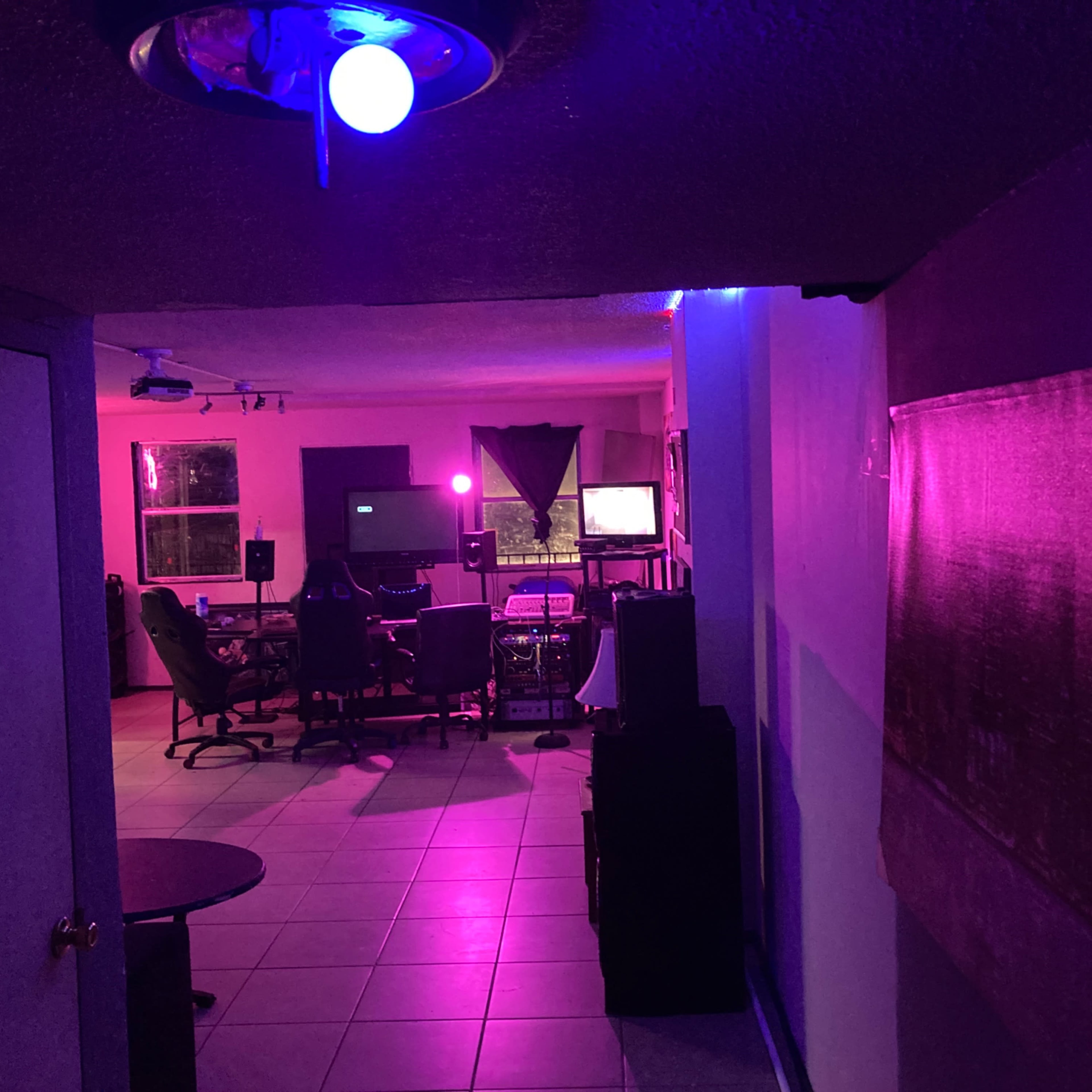 Private Suite Mid City Skyline Recording Studio available 24/7 Image in Mid-City, New Orleans, LA