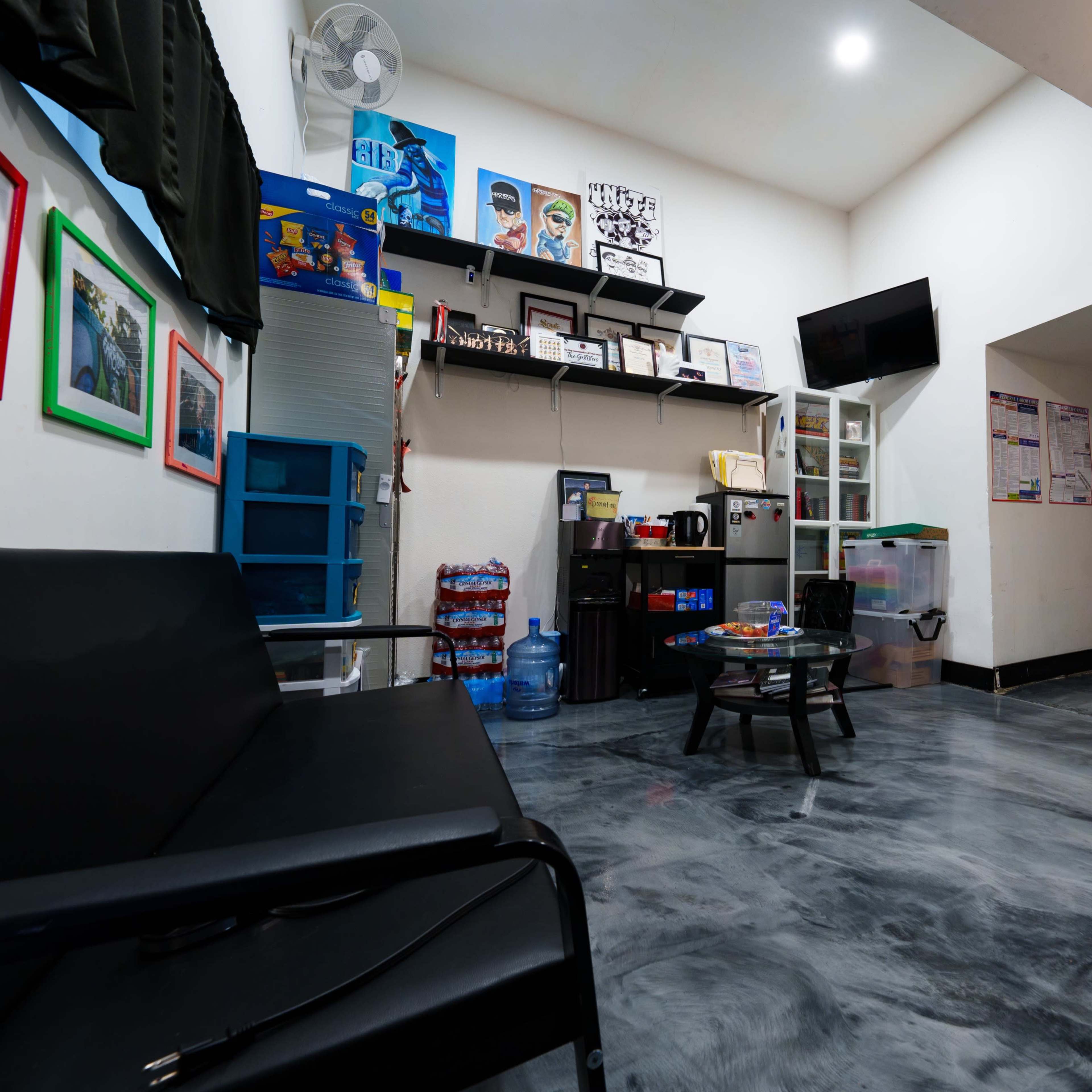 A beautiful multipurpose space full of art and potential in the heart of Canoga Park. Image in Canoga Park, Los Angeles, CA