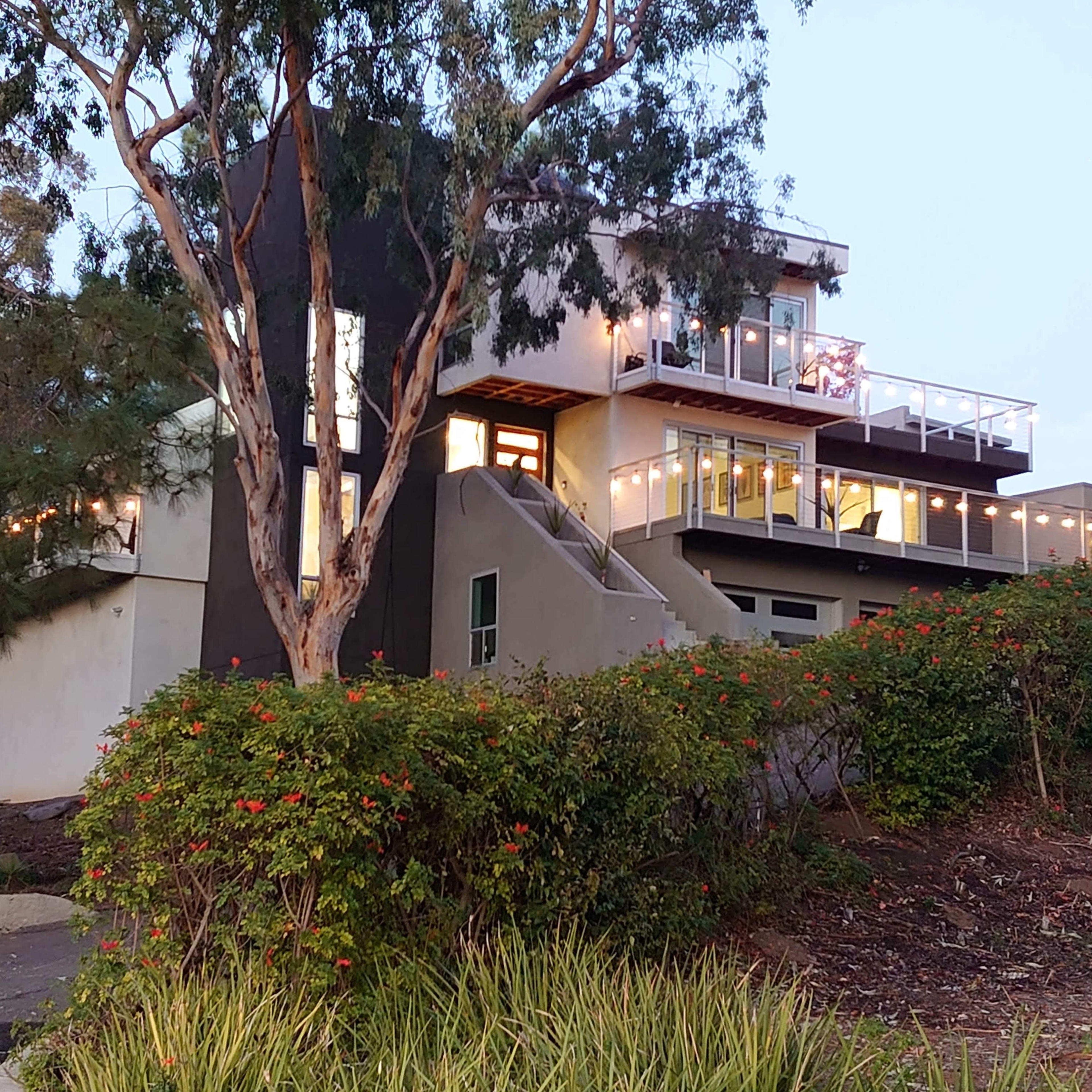 Modern Contemporary Multi-level Home Image in , Vista, CA
