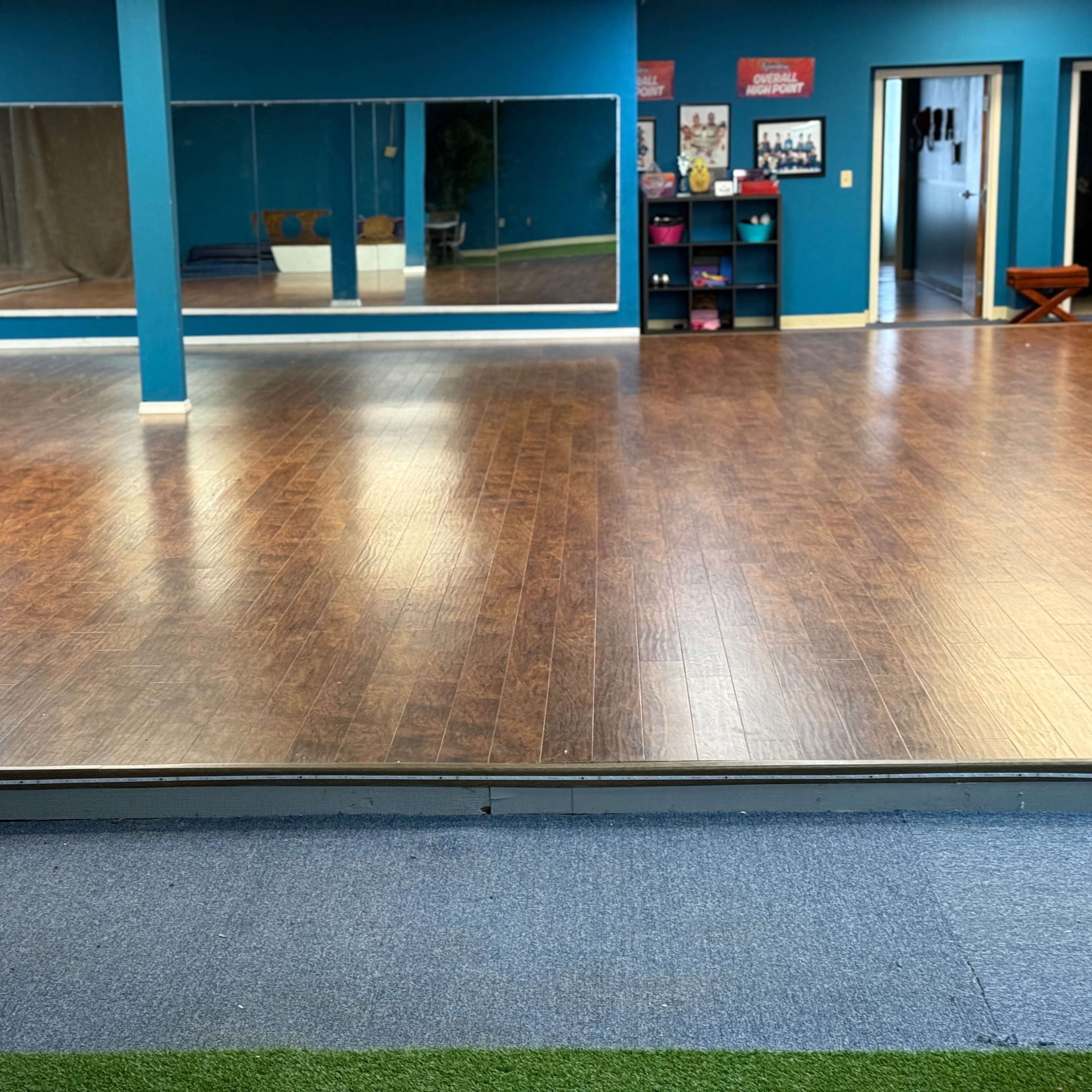 Medium Versatile Event Space for Dance, Parties, and Celebrations Image in Belvedere Park, Decatur, GA
