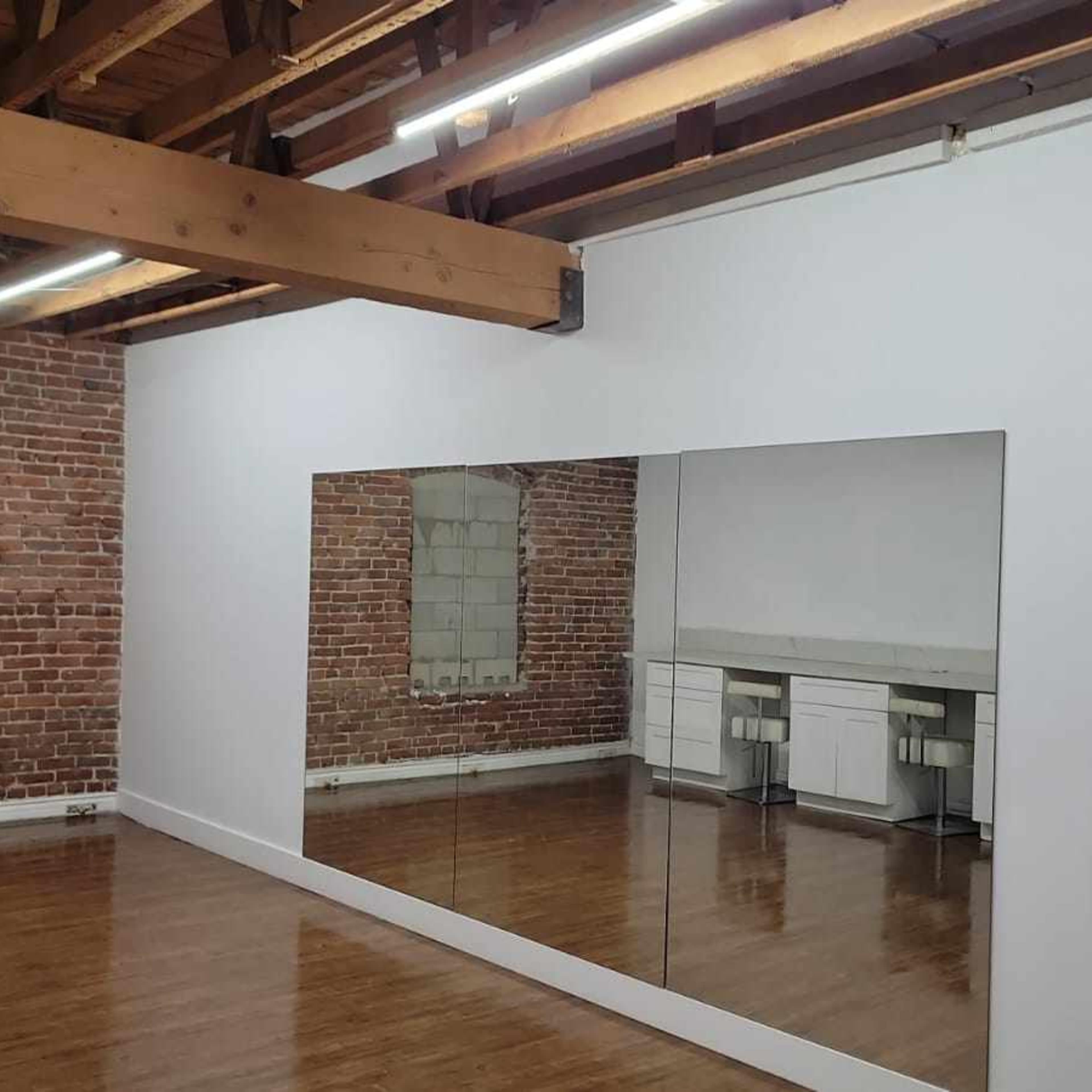Cheap Dance Room 1 DTLA Image in Central LA, Los Angeles, CA