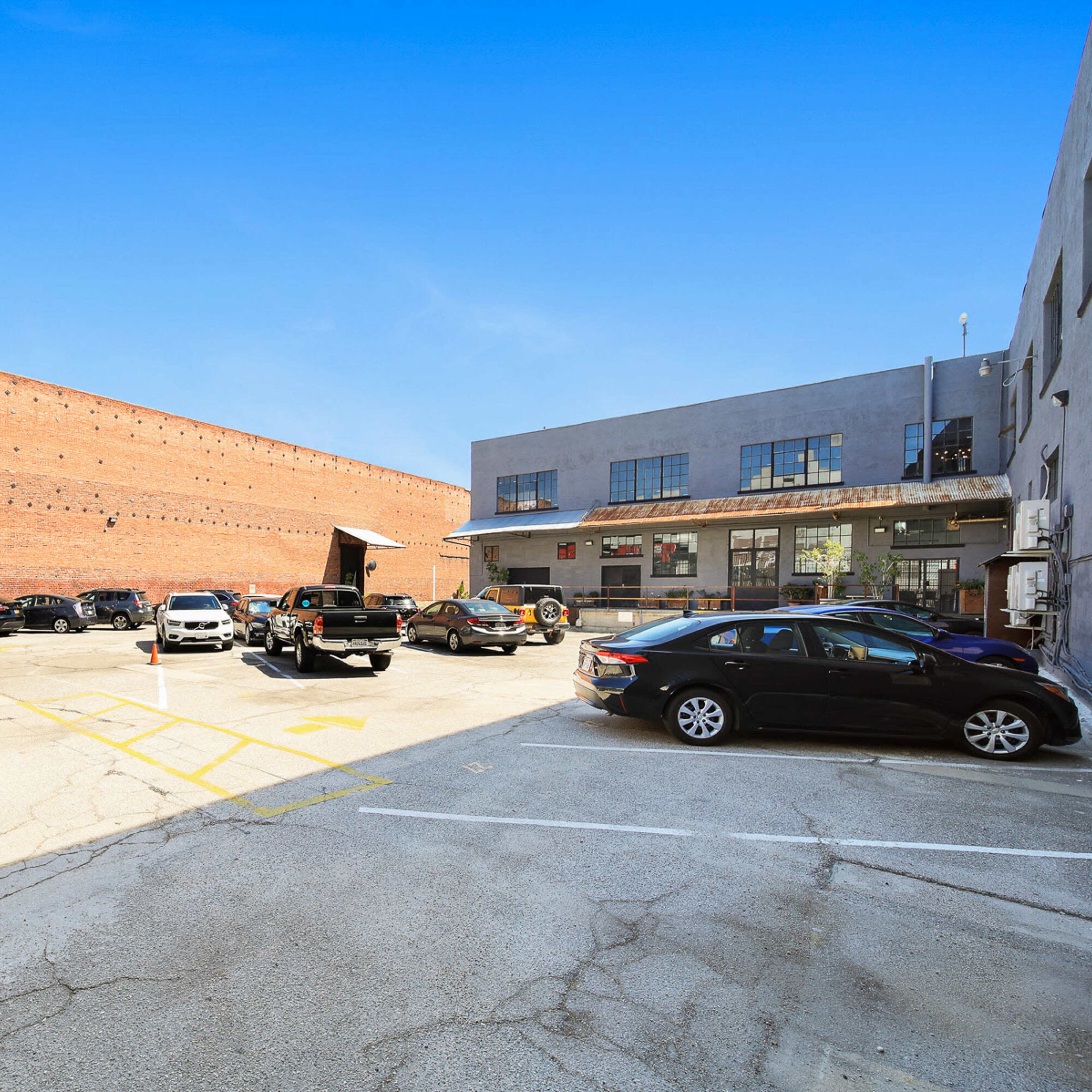 *NEW* Expansive Industrial Outdoor Courtyard | Ample Parking Available Image in Central LA, Los Angeles, CA