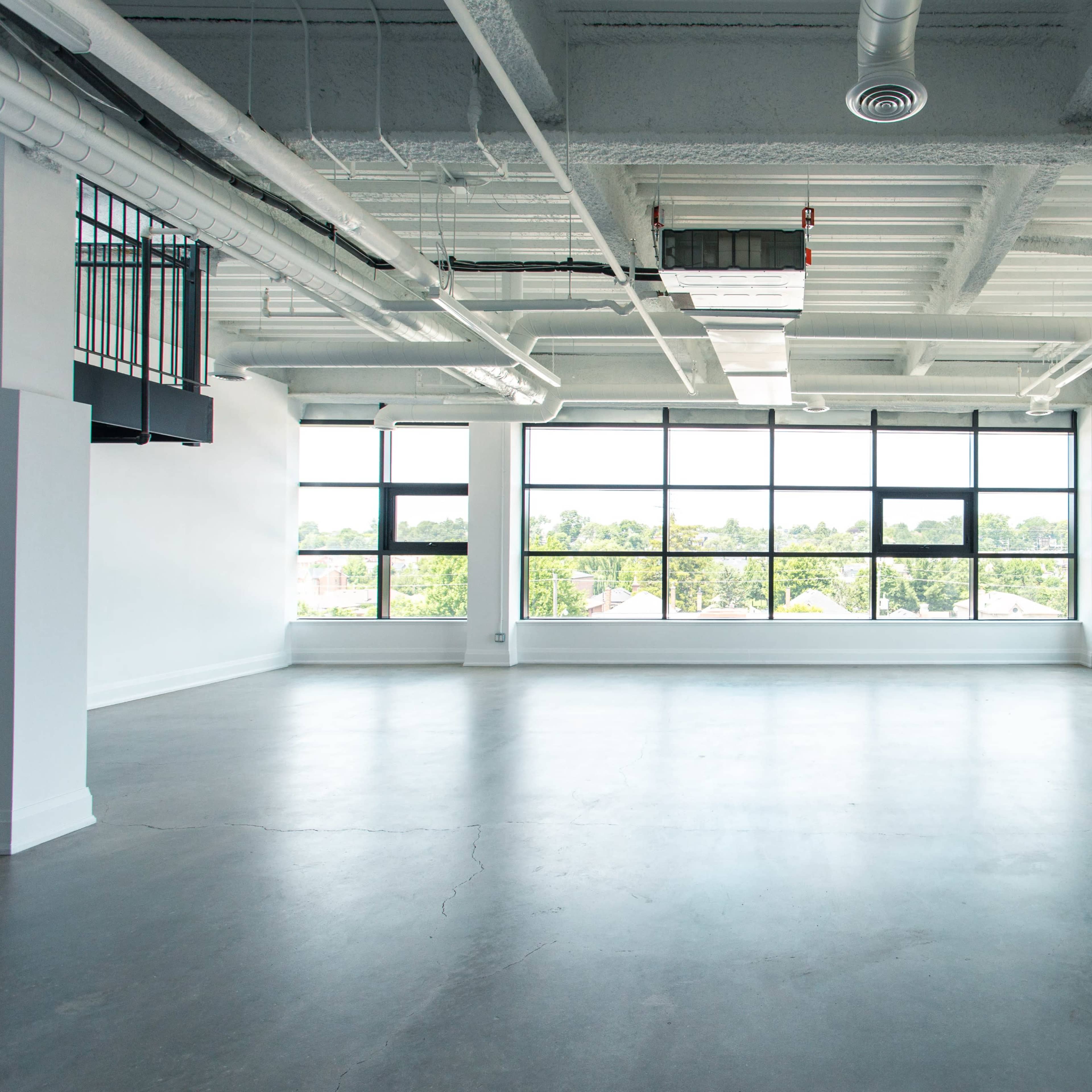 Downtown loft with a skyline view and rooftop patio Image in Davenport, Toronto, ON