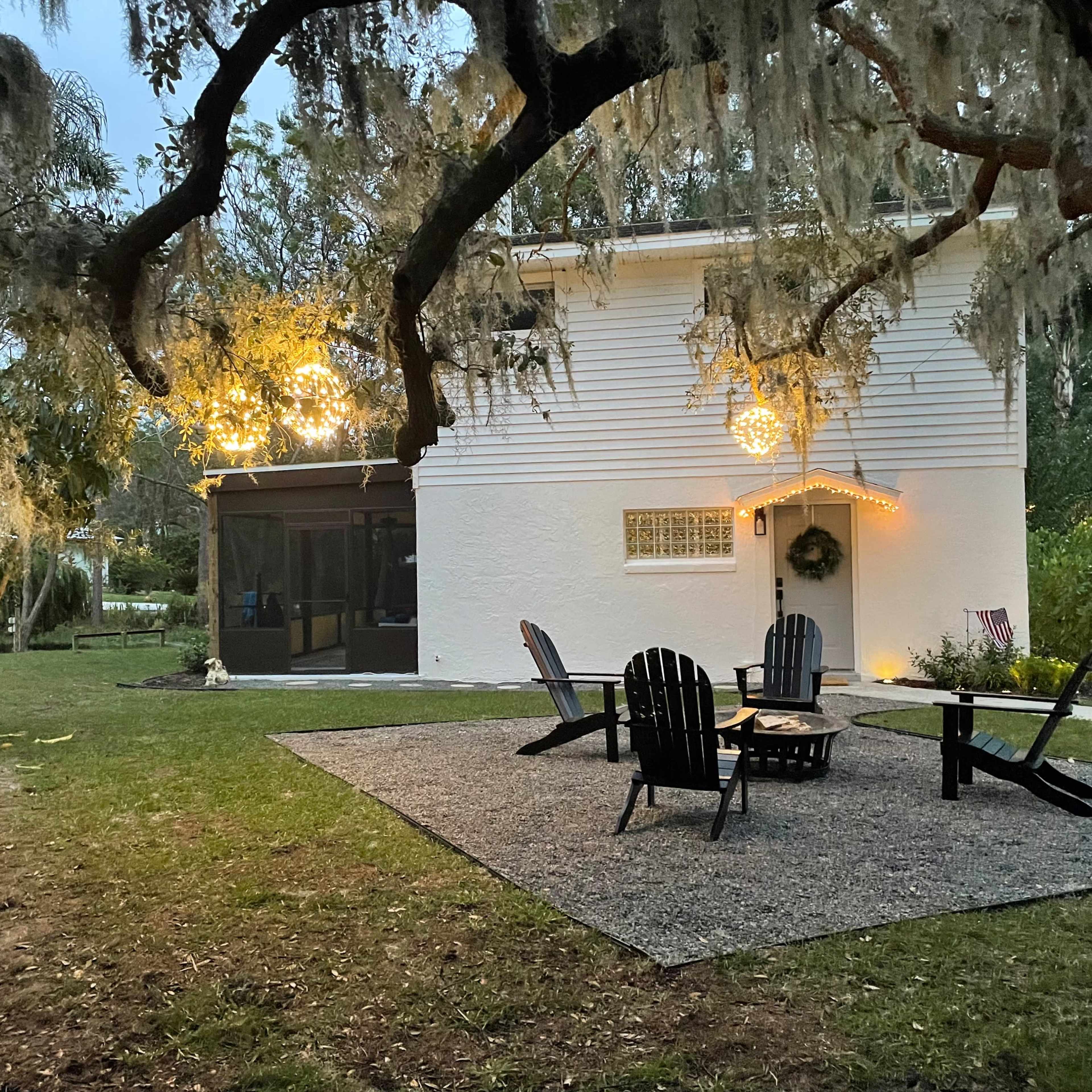 Orange Blossom Inn- Cozy Coastal Lakefront Home Image in , Clermont, FL