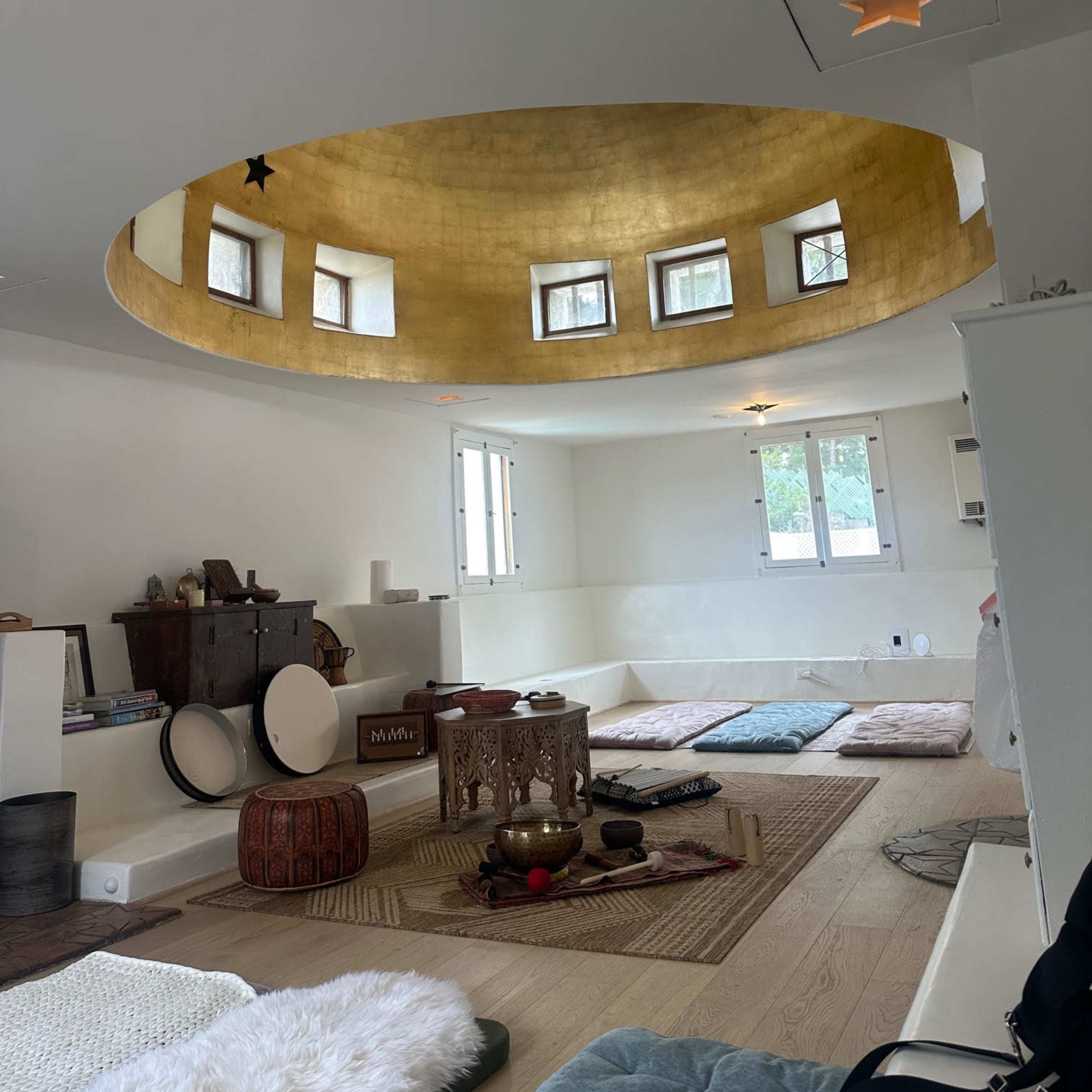 Historic meditation, sound, meeting, lecture space with increble architecture and views Image in Central LA, Los Angeles, CA