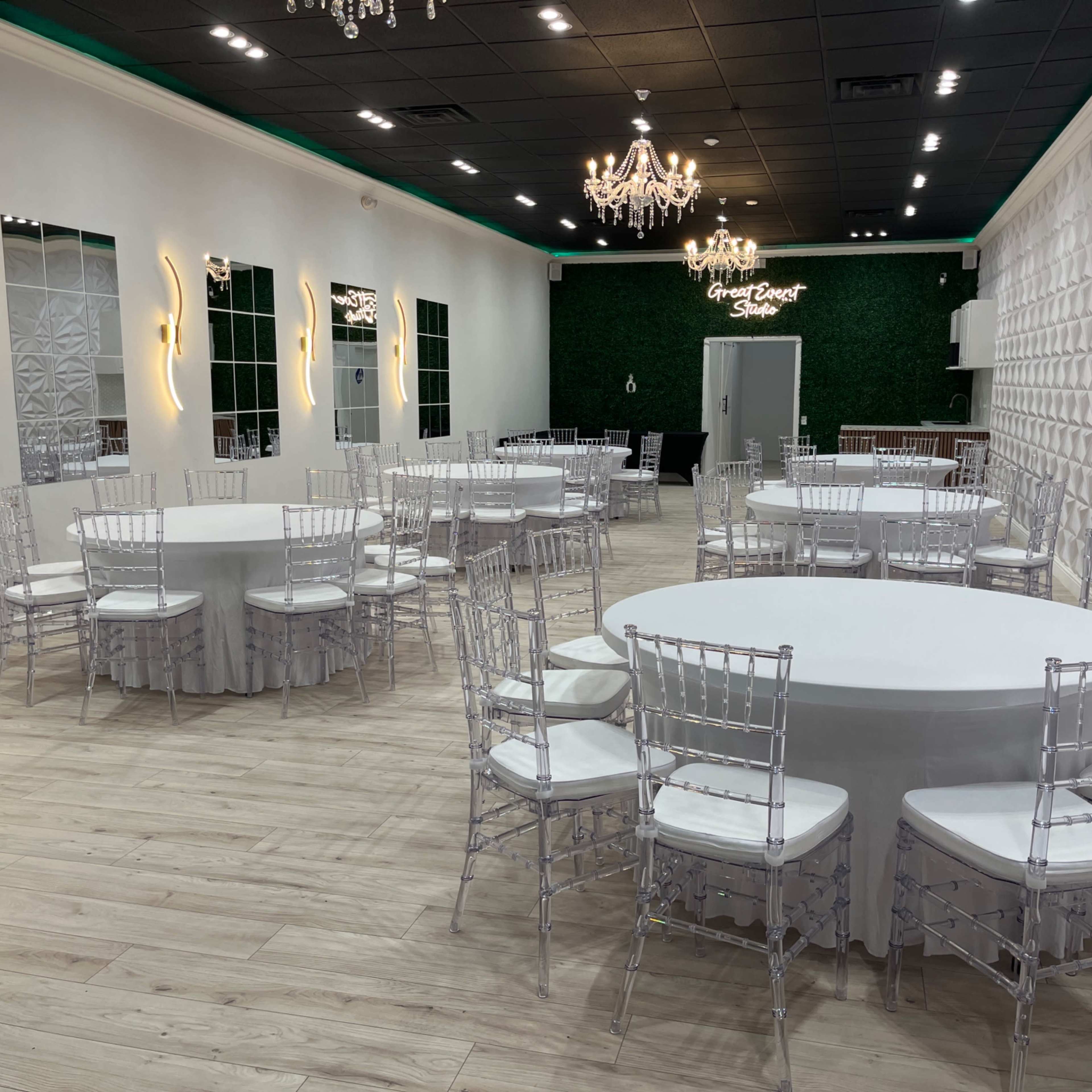 Modern classic event space in the Valley Image in Tarzana, Los Angeles, CA