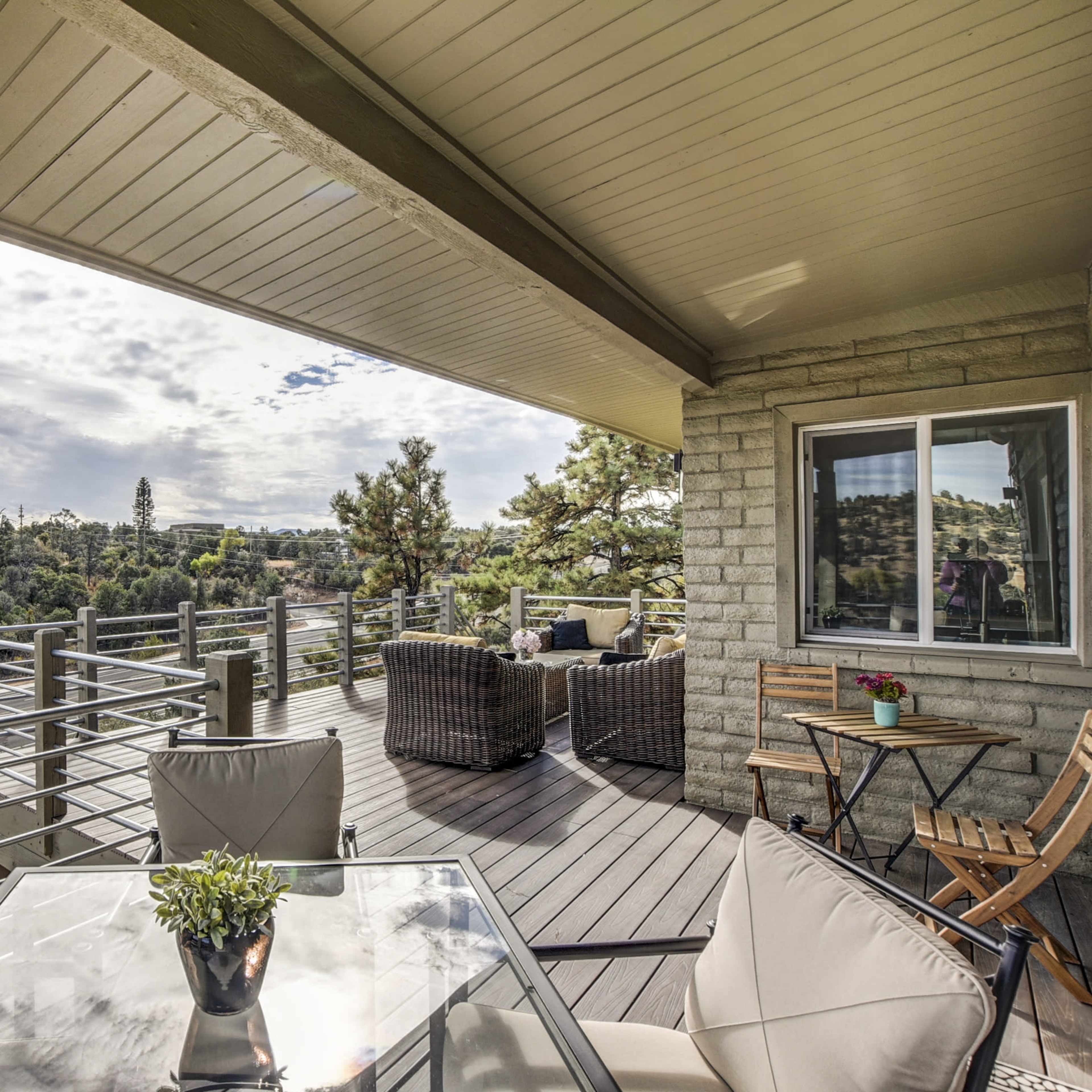Close to Downtown, Lovely Courtyard and Beautiful Views Image in , Prescott, AZ