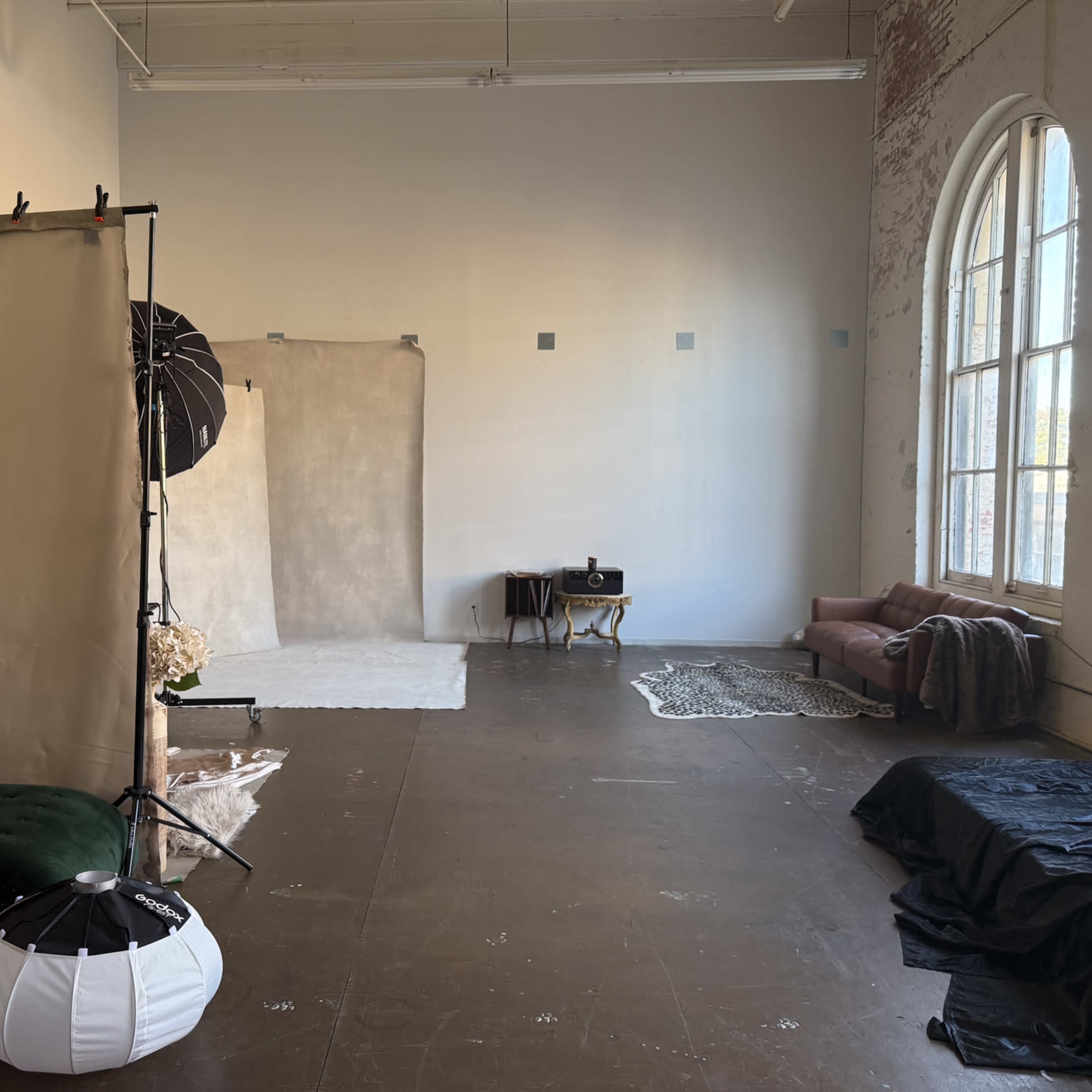 Historic Building, loft style with large windows, rustic Image in Benicia, Benicia, CA