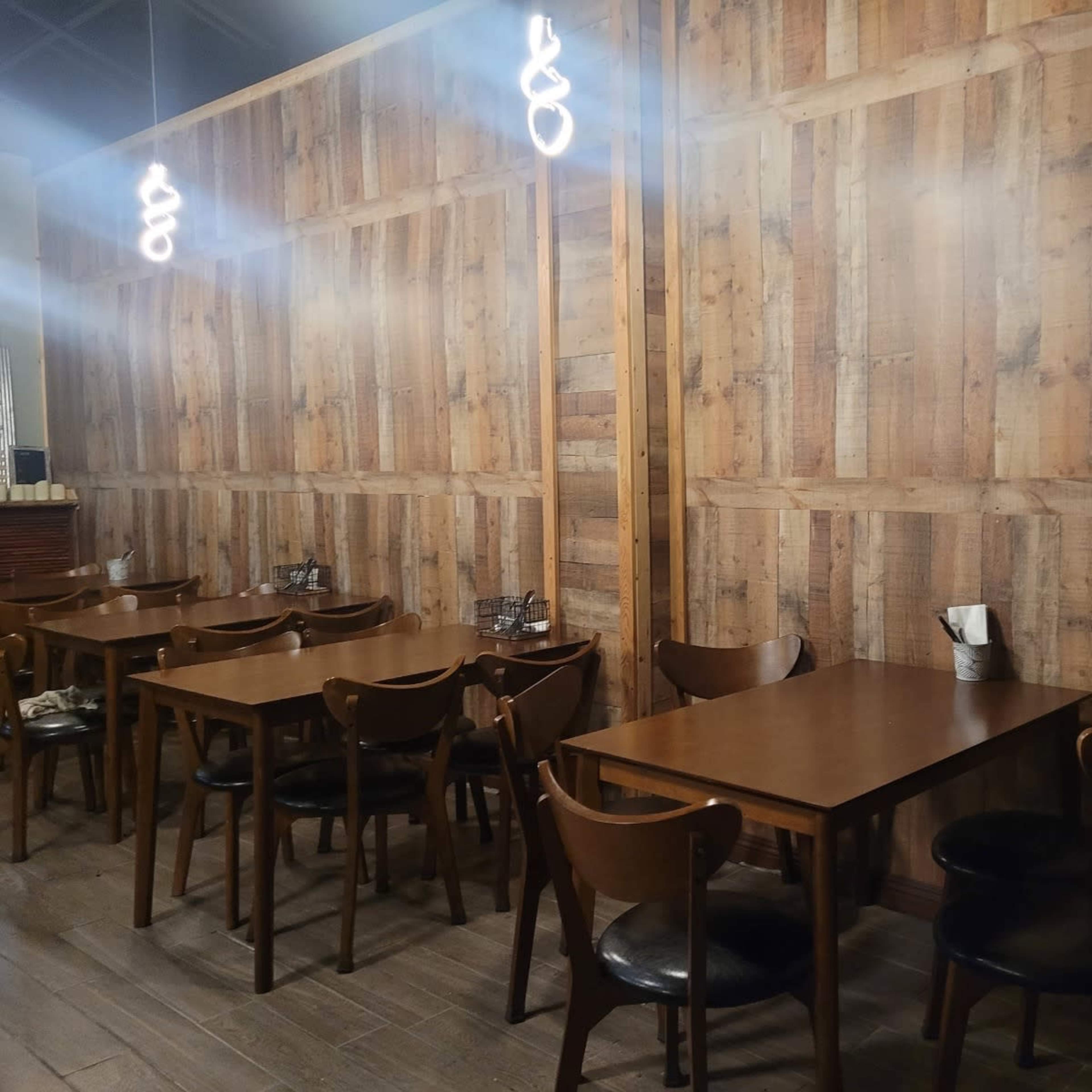 Roomy restaurant/event venue with a bar and kitchen Image in Art District, Culver City, CA
