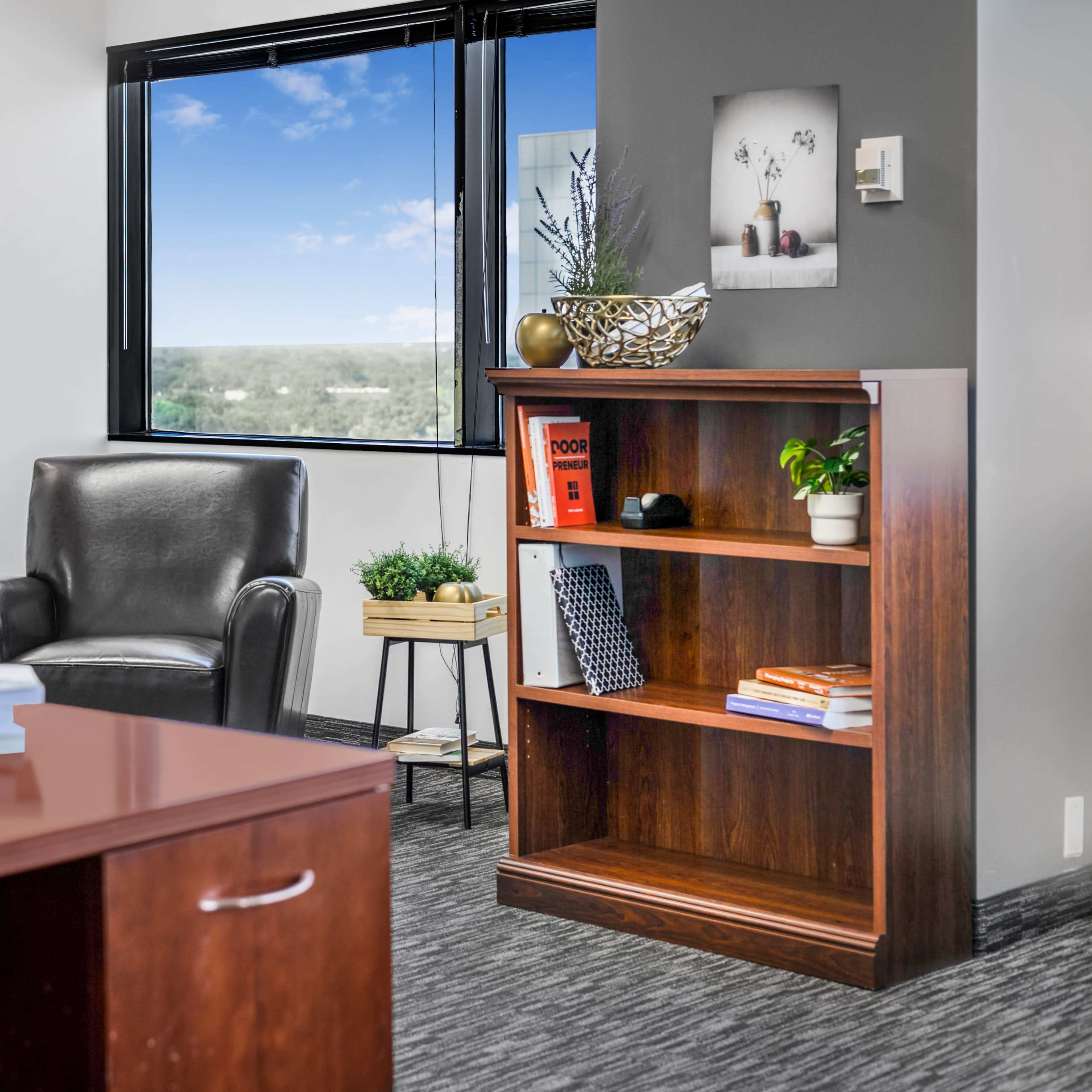Industrial building Space with Skyline view Image in Farmers Branch, Farmers Branch, TX