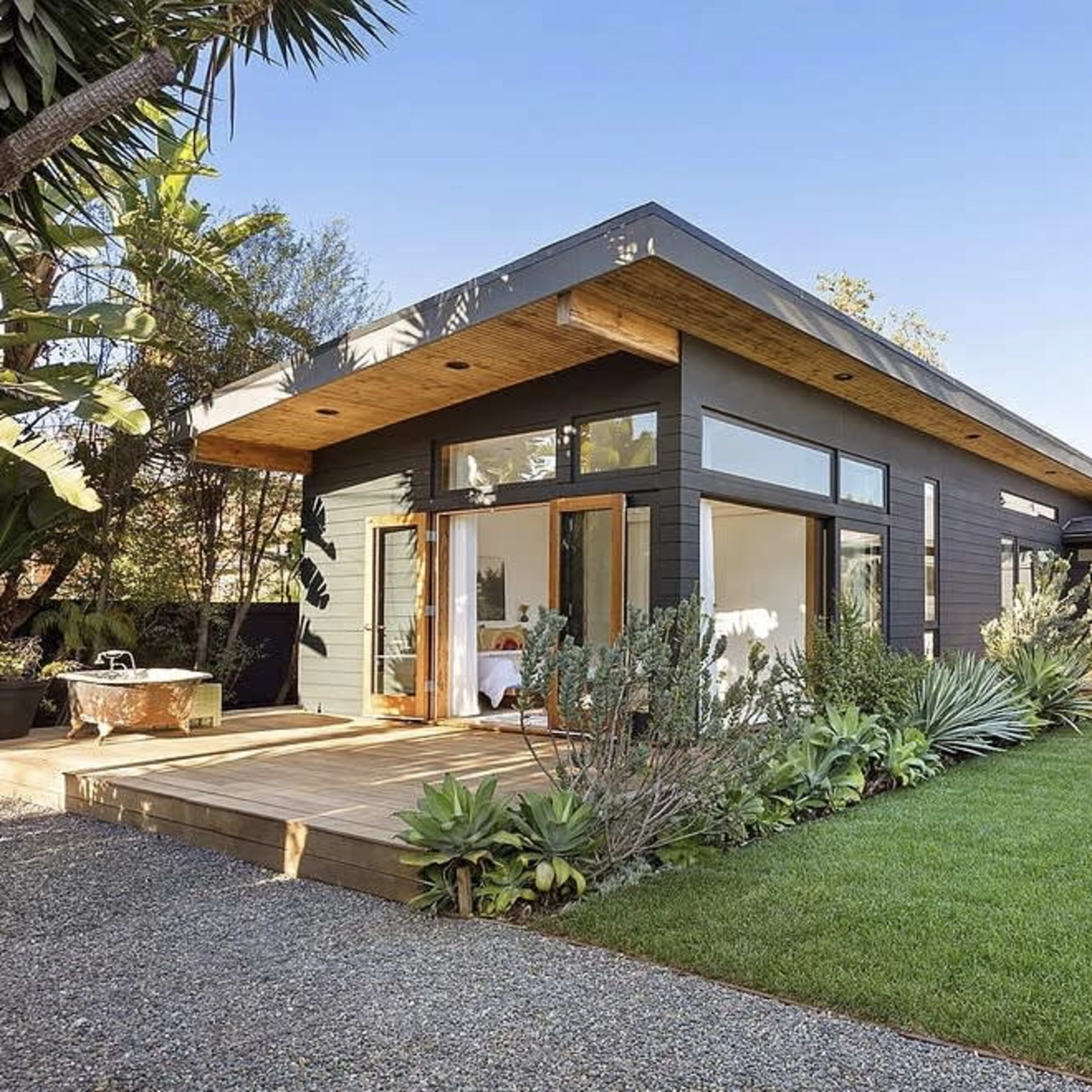 Contemporary Venice Beach Bungalow Image in Venice, Los Angeles, CA