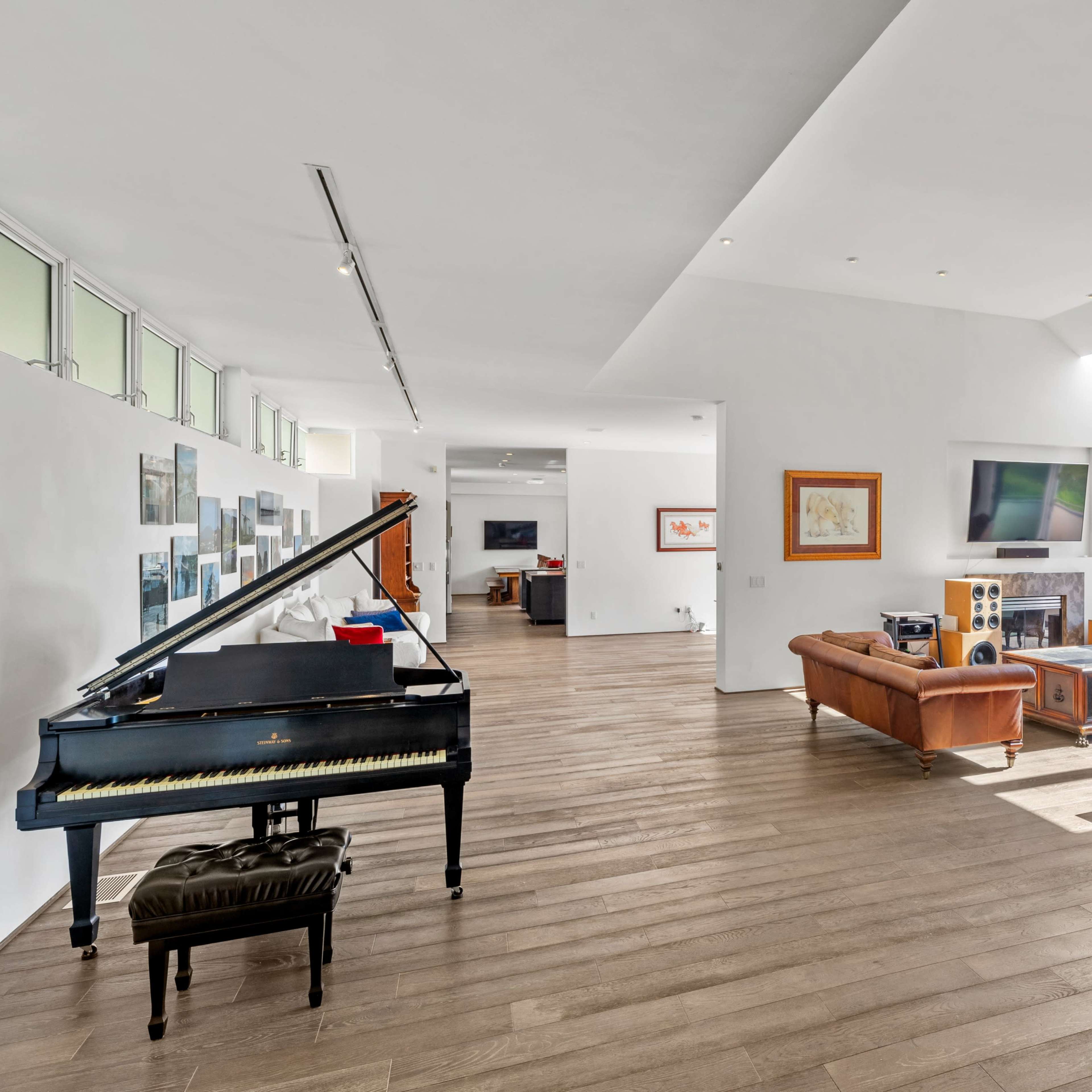 Malibu Ocean and Canyon View Modern Home Image in Eastern Malibu, Malibu, CA