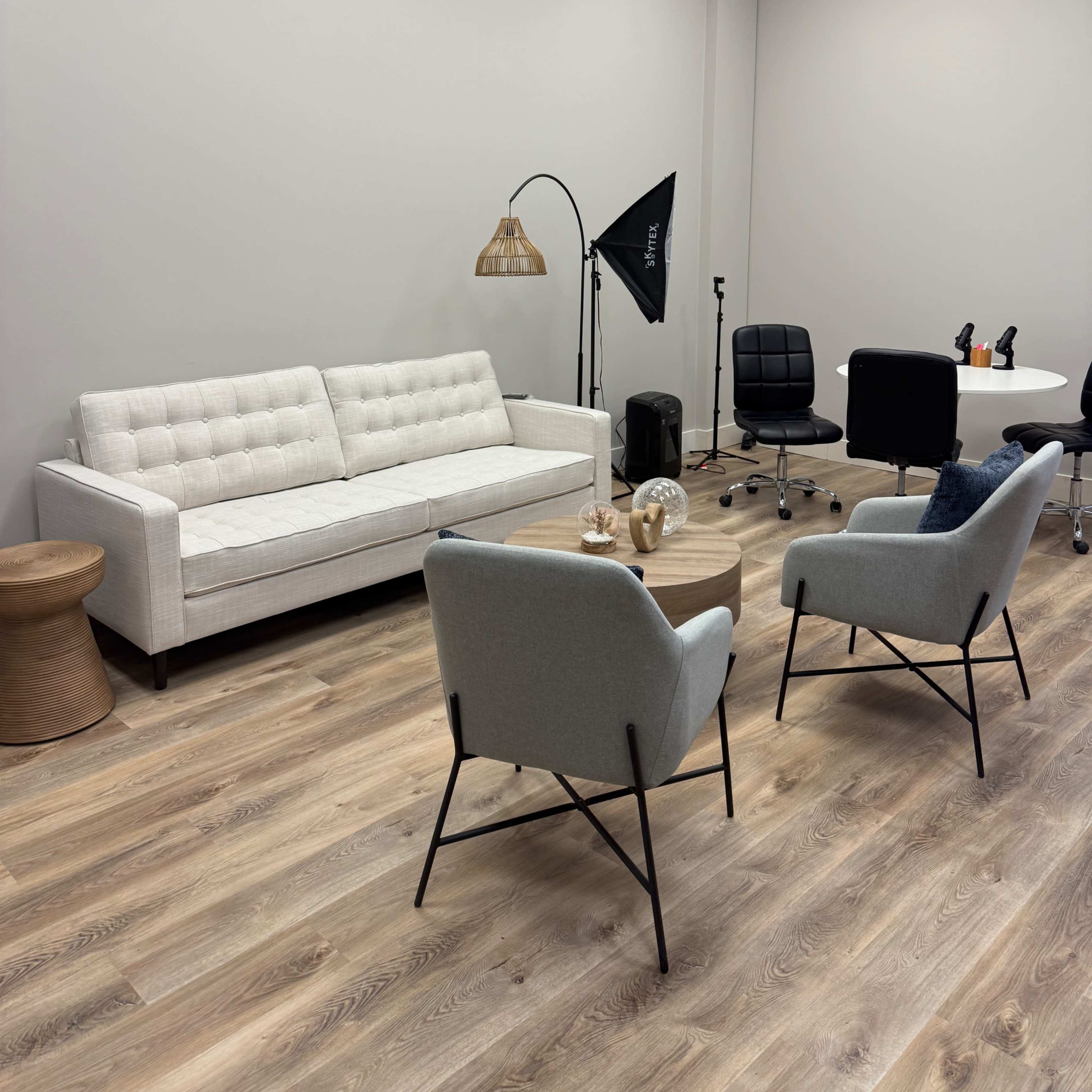Office Lounge with round table and lights for social media recording Image in Georgetown, Halton Hills, ON