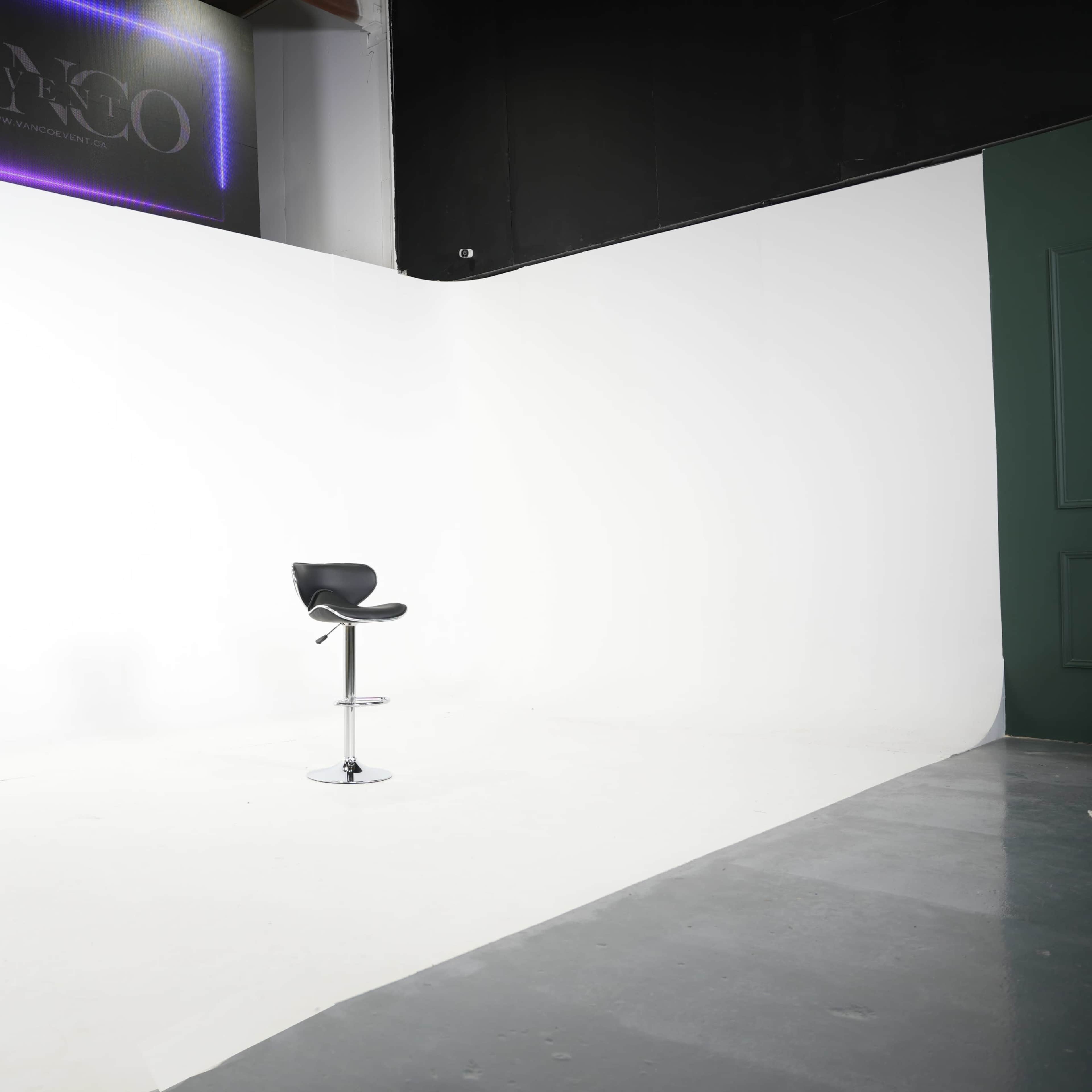Vanco Event  "You can use the studio for an additional 30 minutes for free, as we understand that you need time to familiarize yourself with the space and set up your equipment." Image in North Vancouver, Metro Vancouver, BC