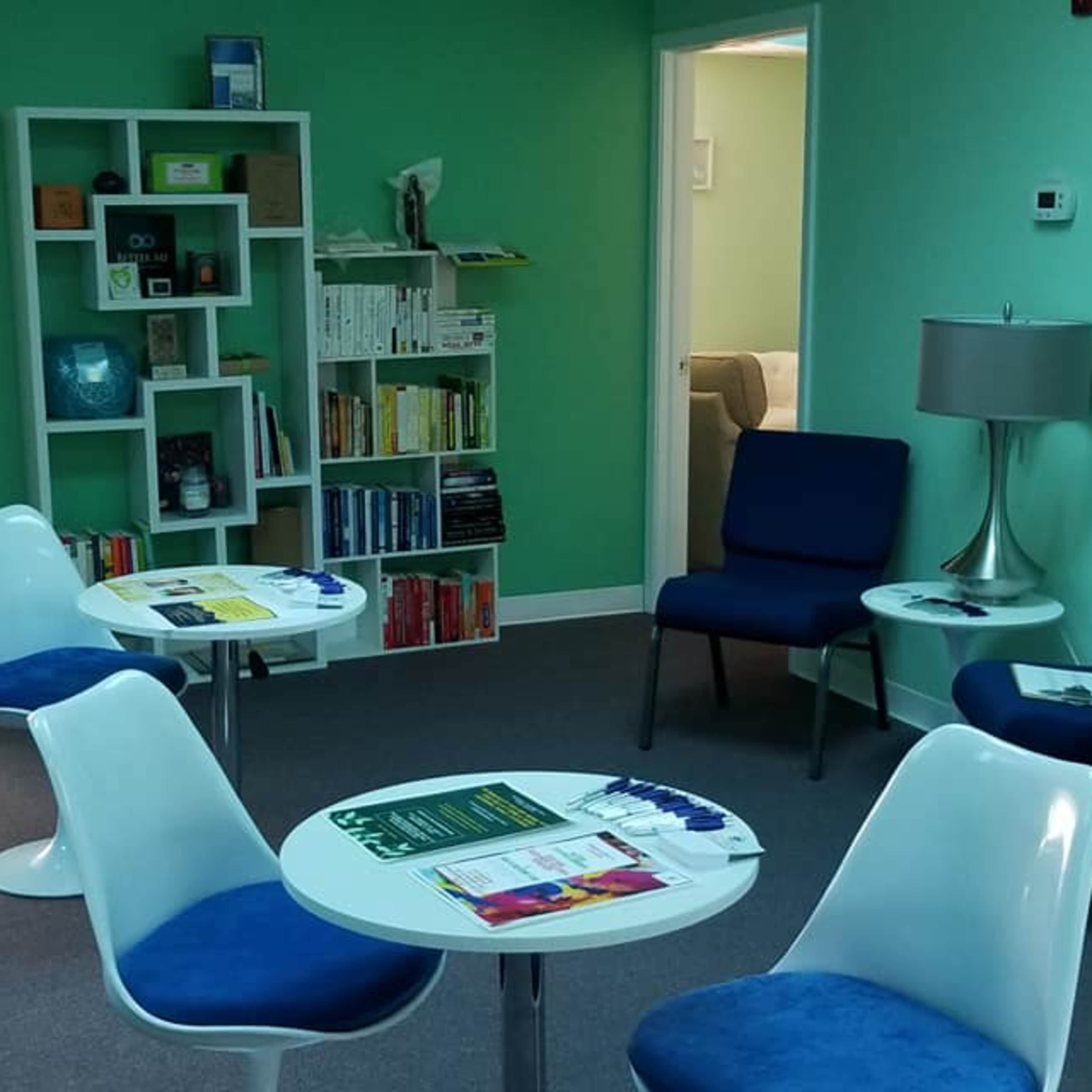 Office space in thriving cutting edge counseling agency Image in Downers Grove Township, Burr Ridge, IL