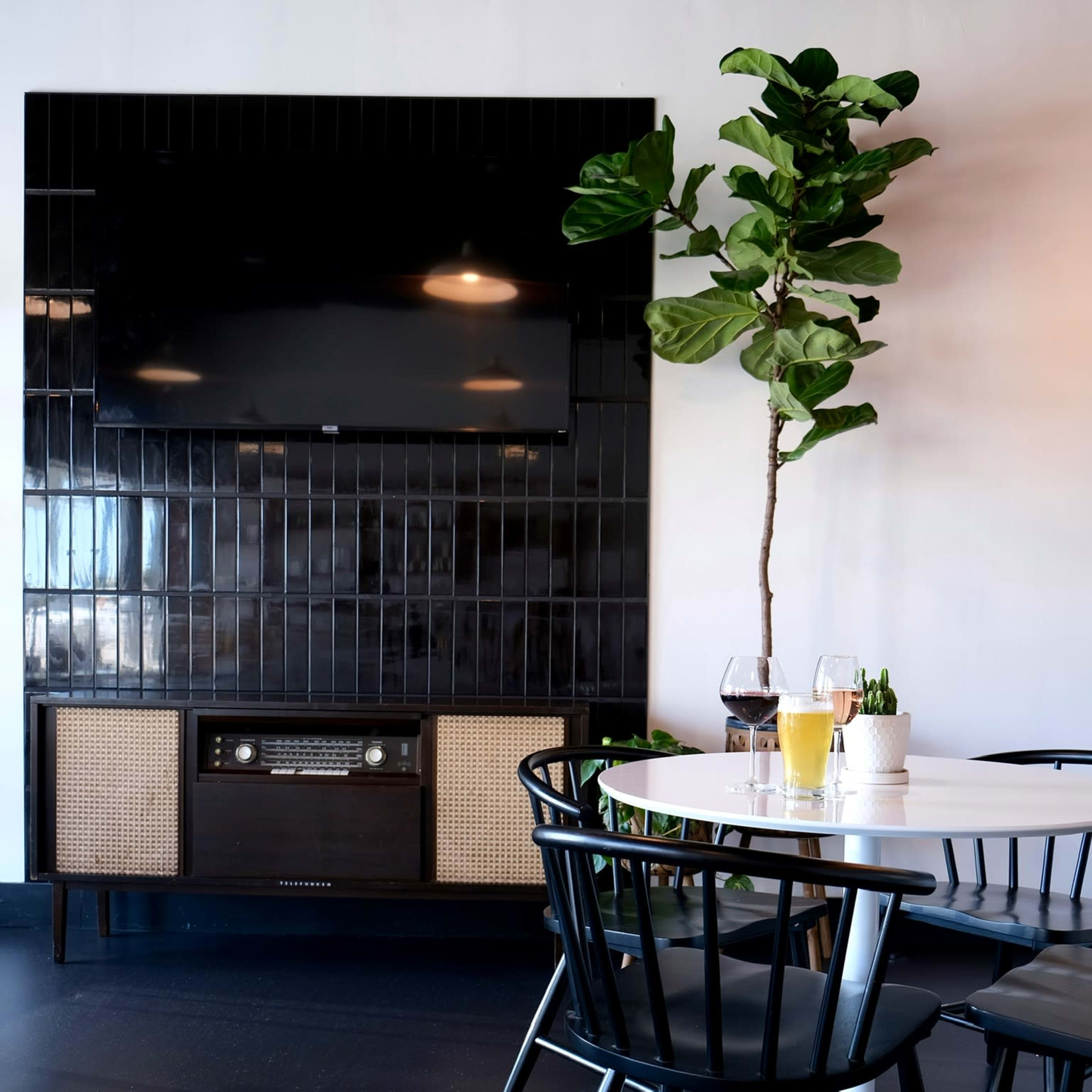 The Best Bars In Jacksonville Beach, FL Peerspace