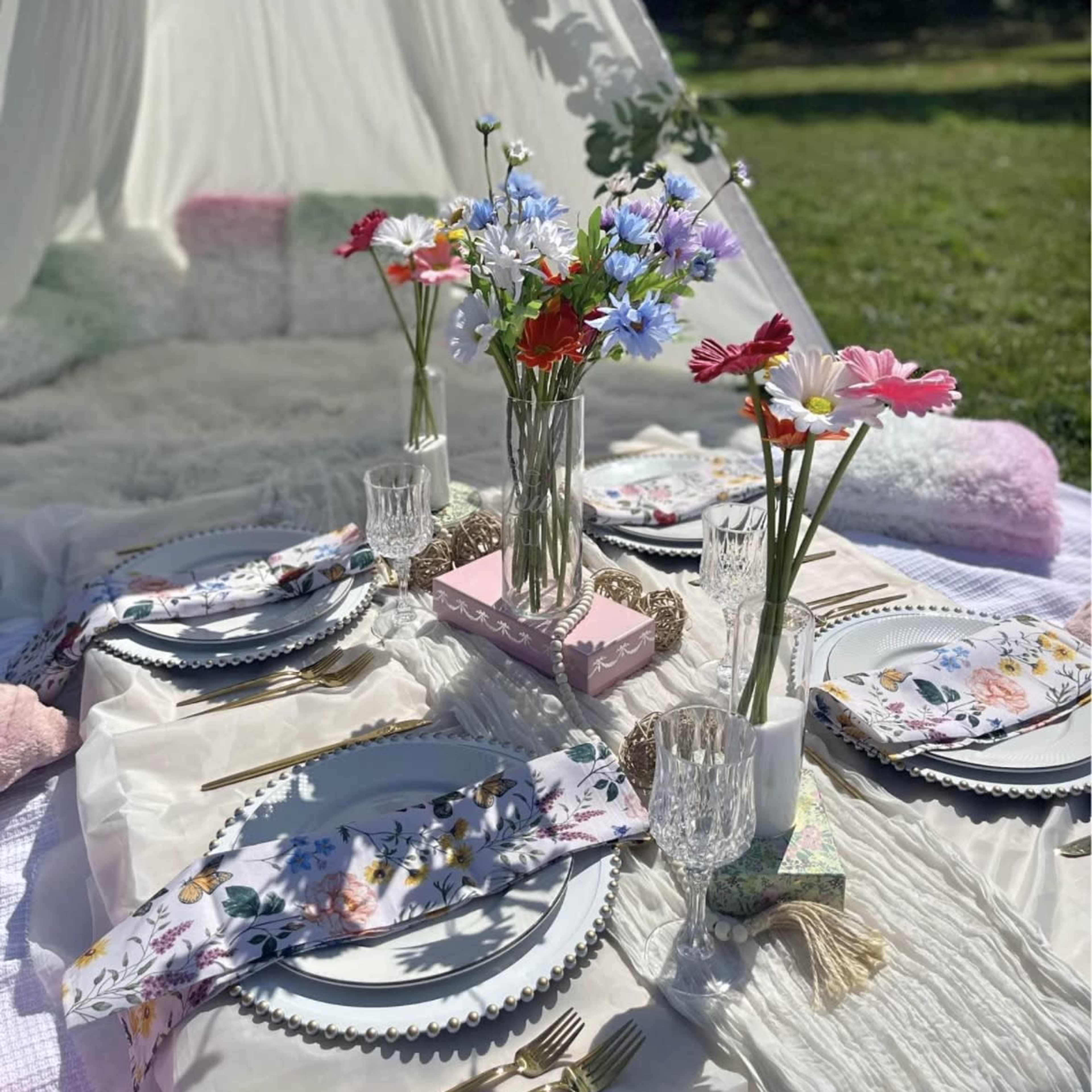 19 Century Farm House in Hamptons Image in East Hampton, Amagansett, NY
