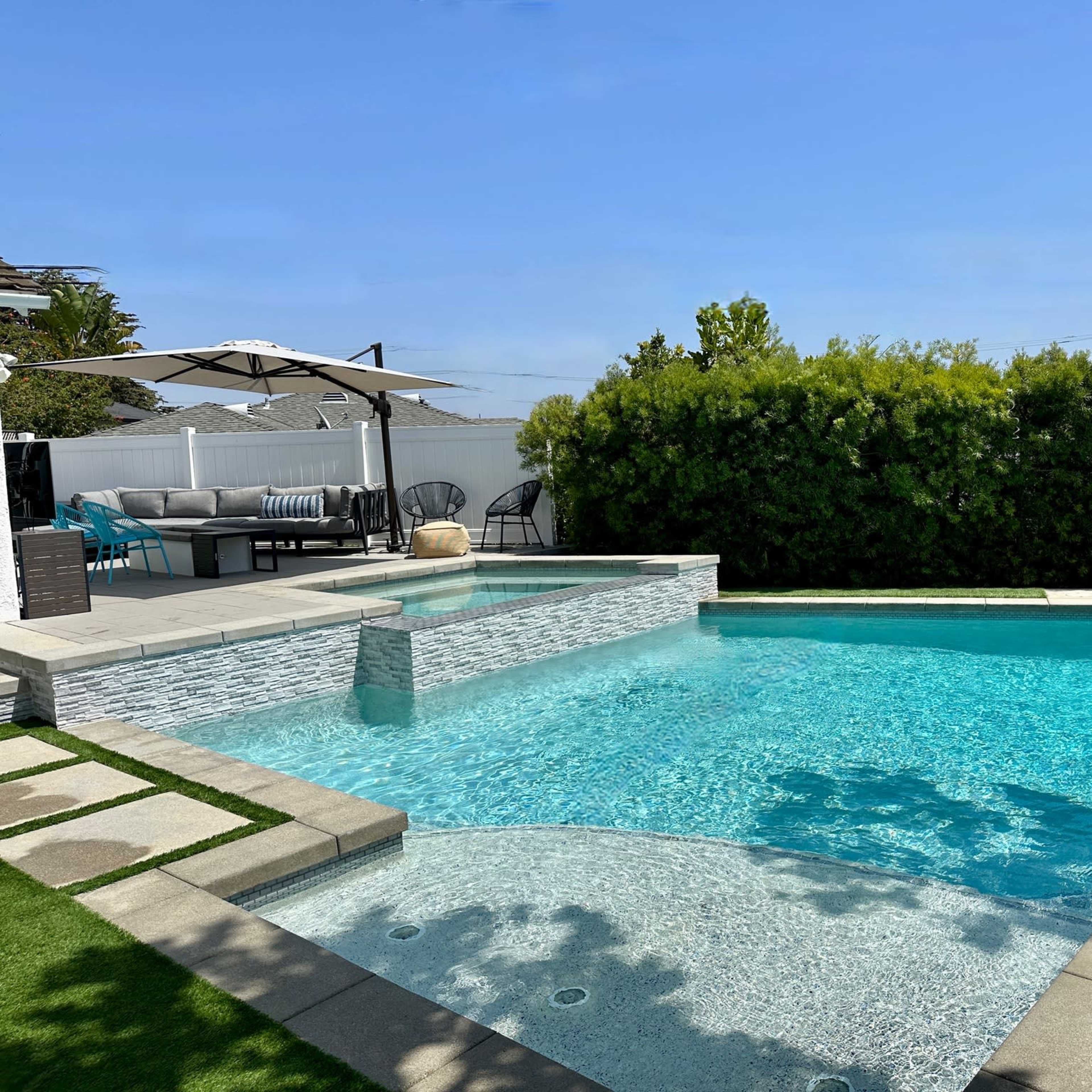 Hollywood Riviera:  Luxe Backyard Pool & Spa Retreat Image in Riviera, Redondo Beach, CA
