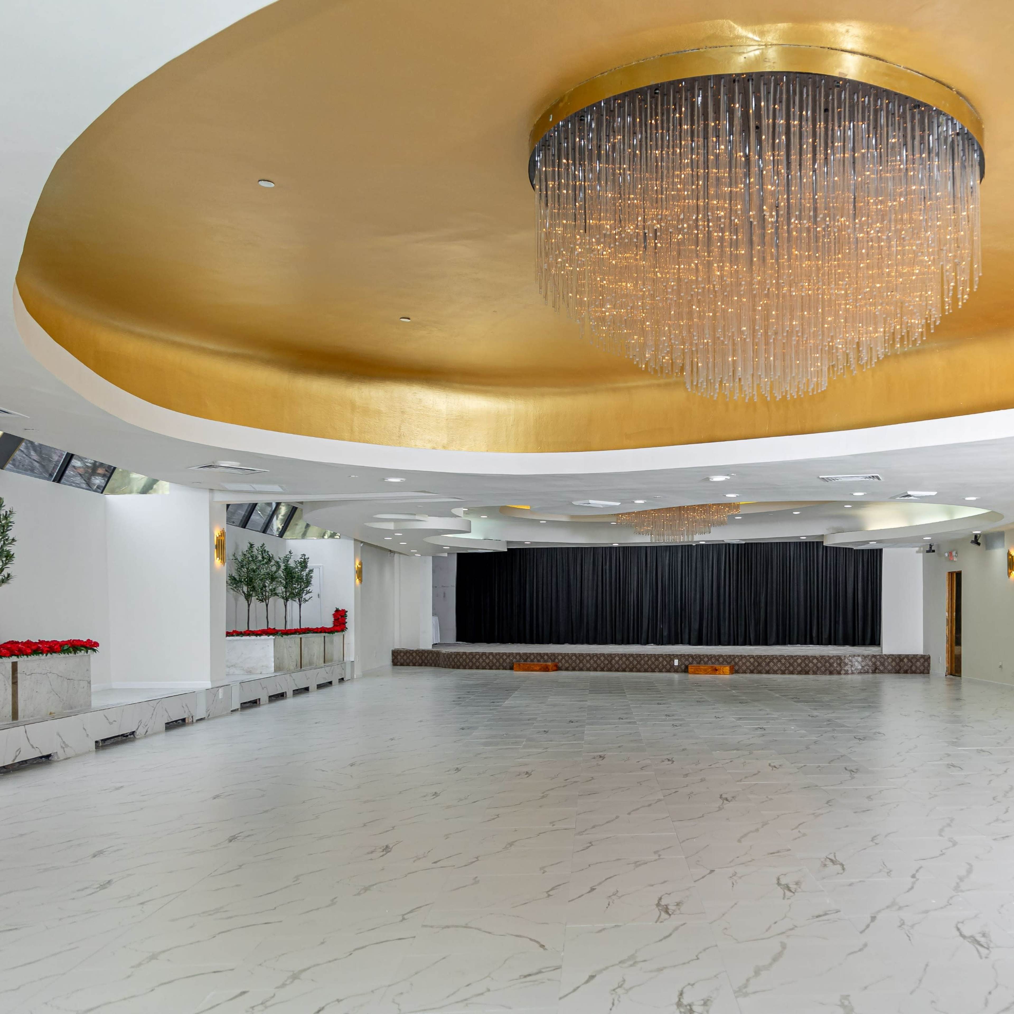 Gold Room Image in Astoria, Queens County, NY