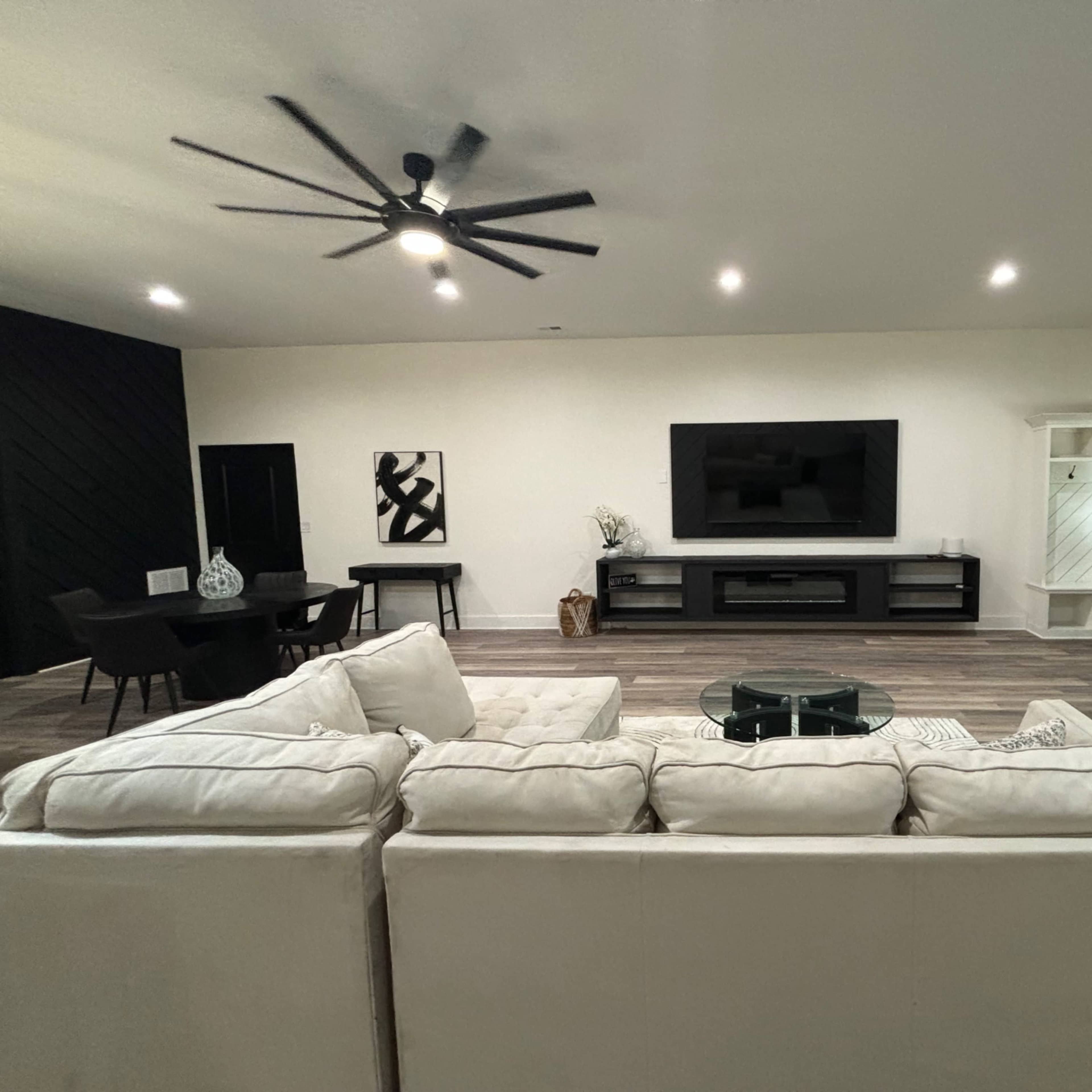 Stunning Modern Lux Apartment Image in , Charlotte, NC