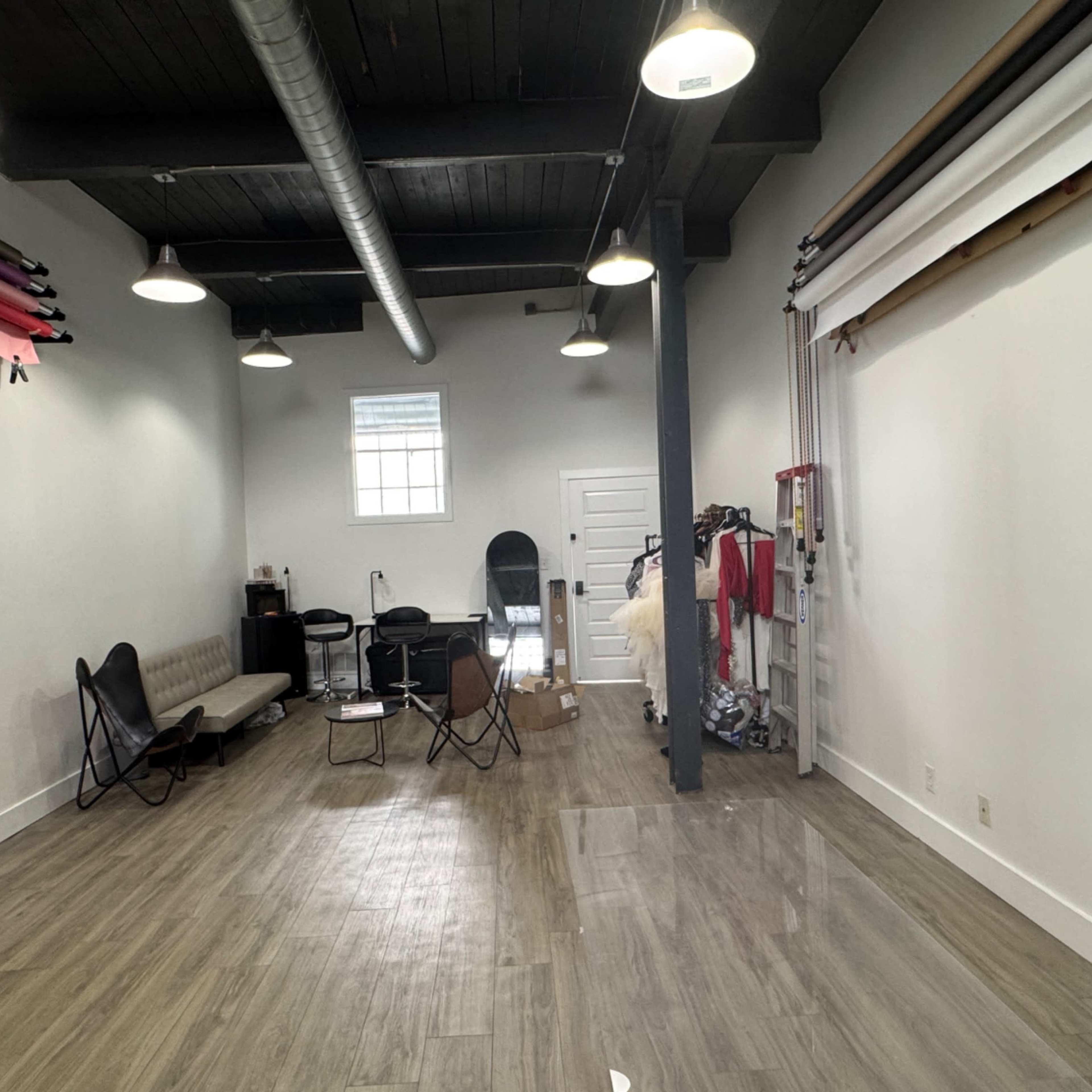 Ferndale Photo Studio with Lighting and Grip Equipment Image in Ferndale, Ferndale, MI
