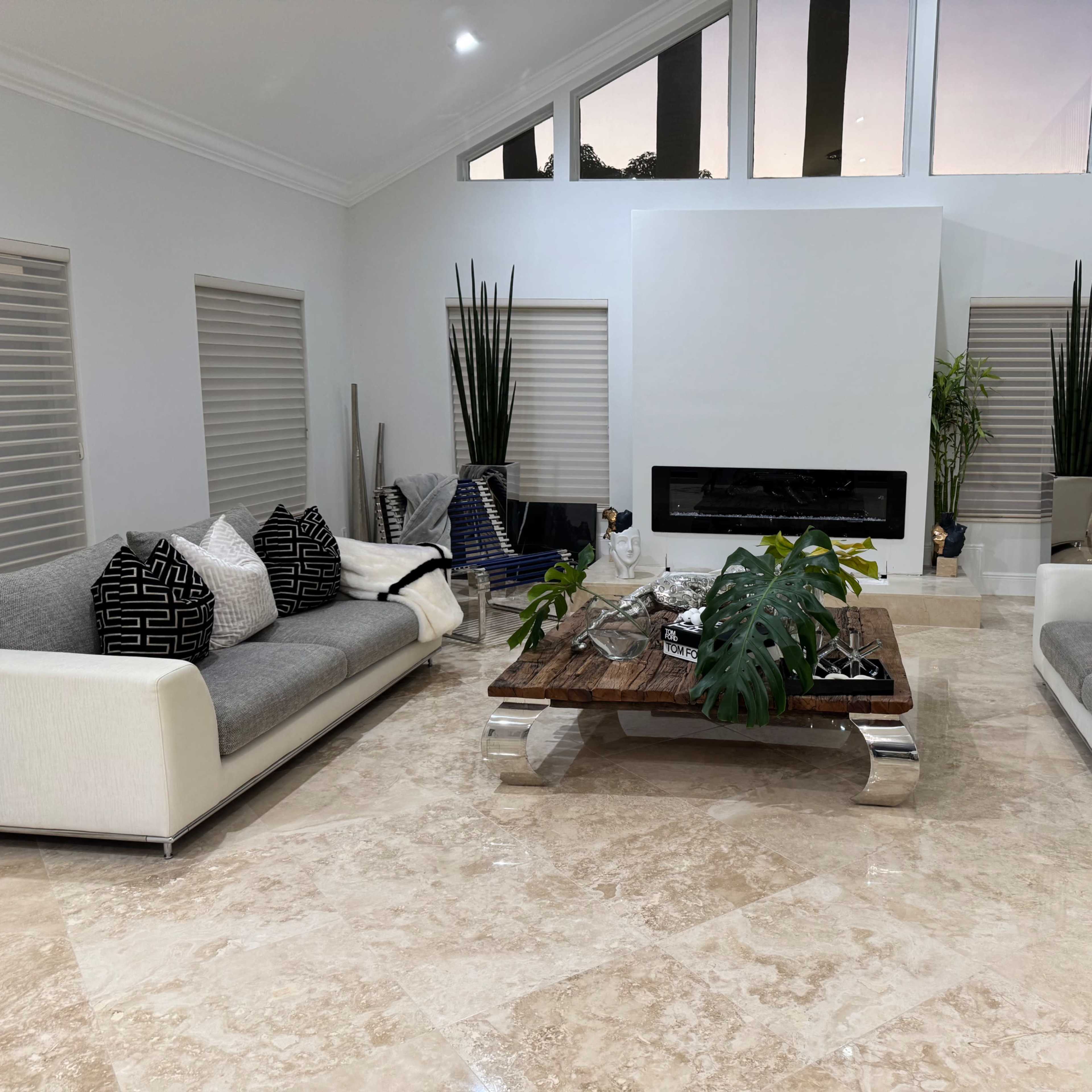 Luxury Modern Water Front Home Image in Tamarac, Tamarac, FL