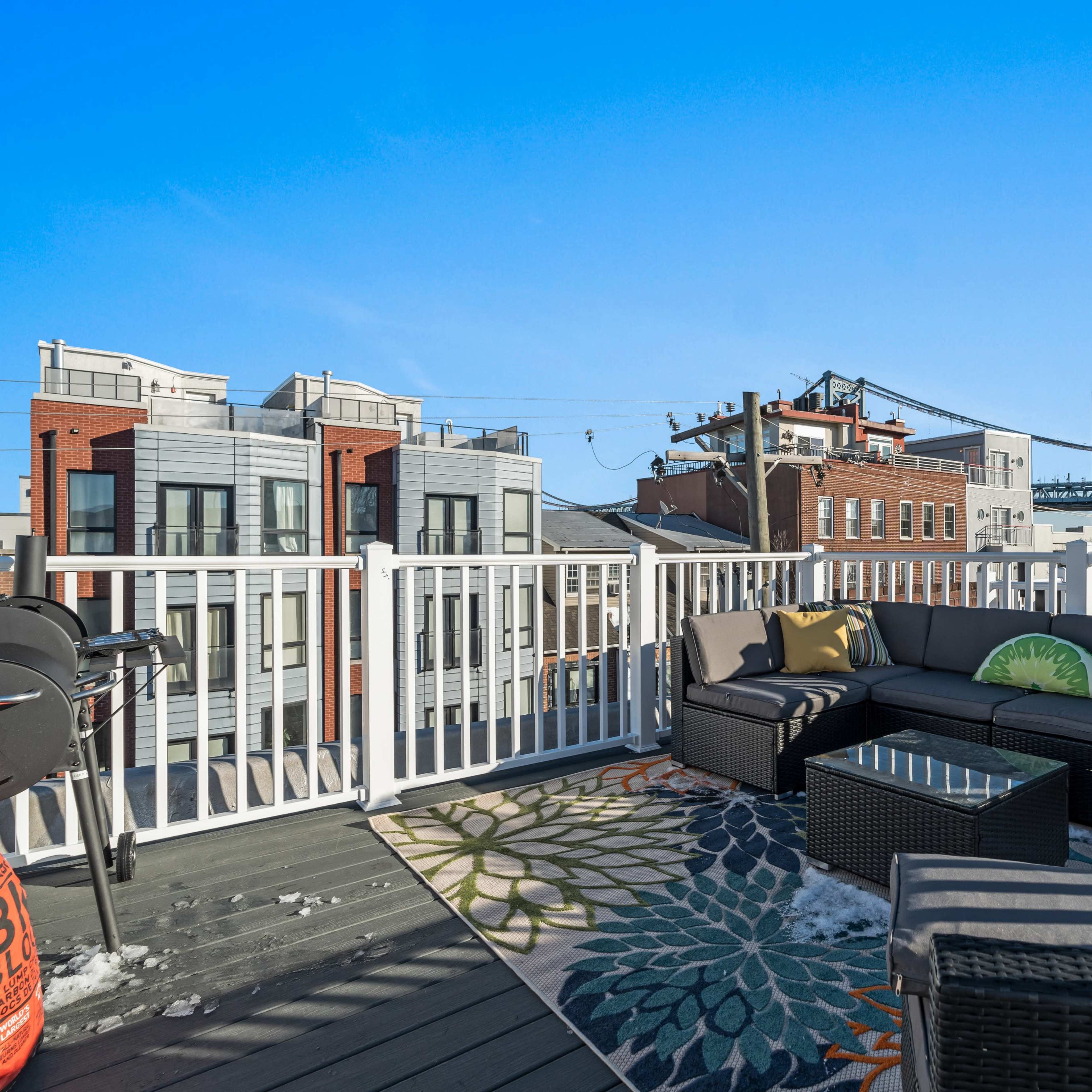 Kid Friendly Old City | Parking + Roof Deck Image in Center City, Philadelphia, PA