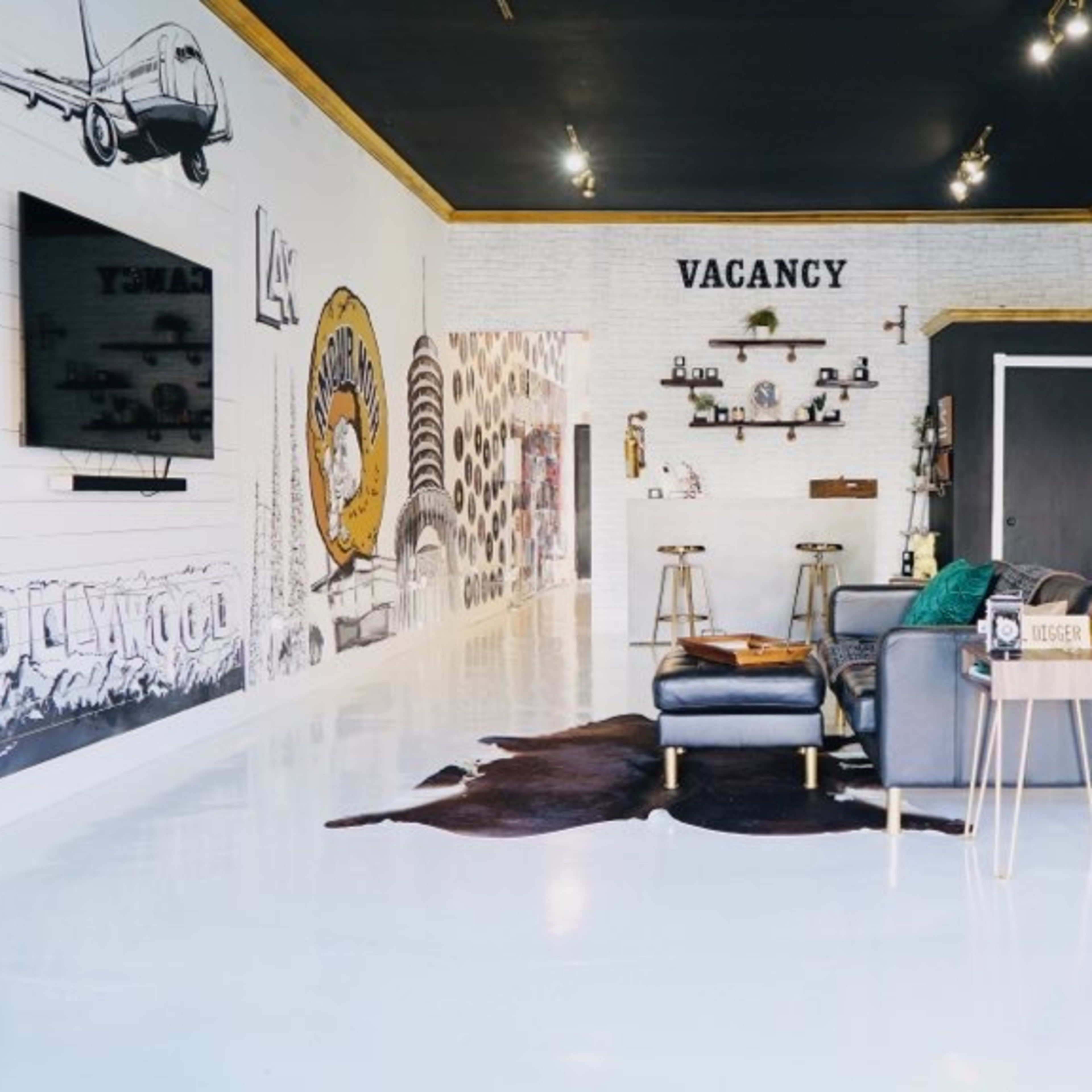 24-hour Multi-purpose Studio Image in , Inglewood, CA