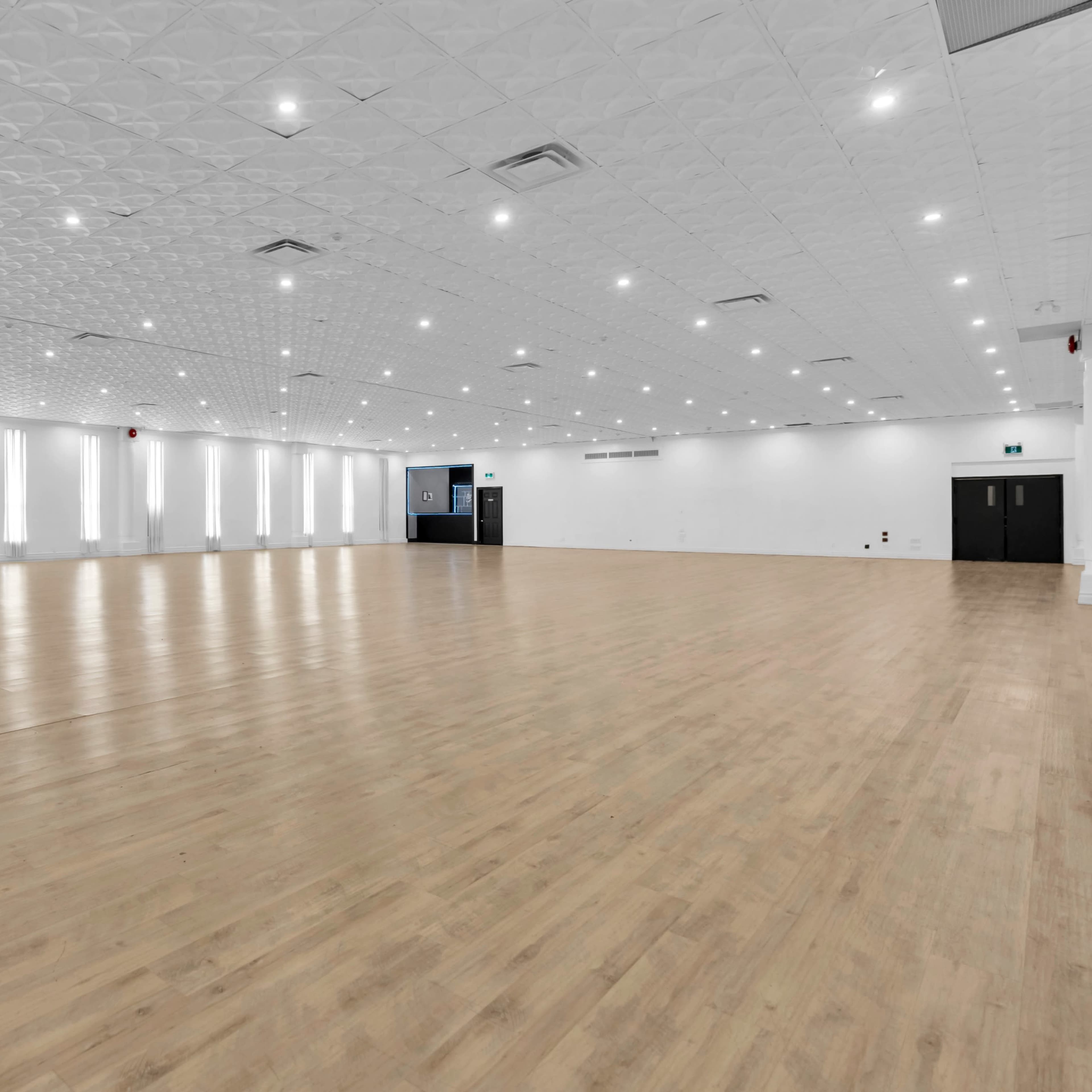 Bright, Spacious Banquet Hall Image in Syme, Toronto, ON