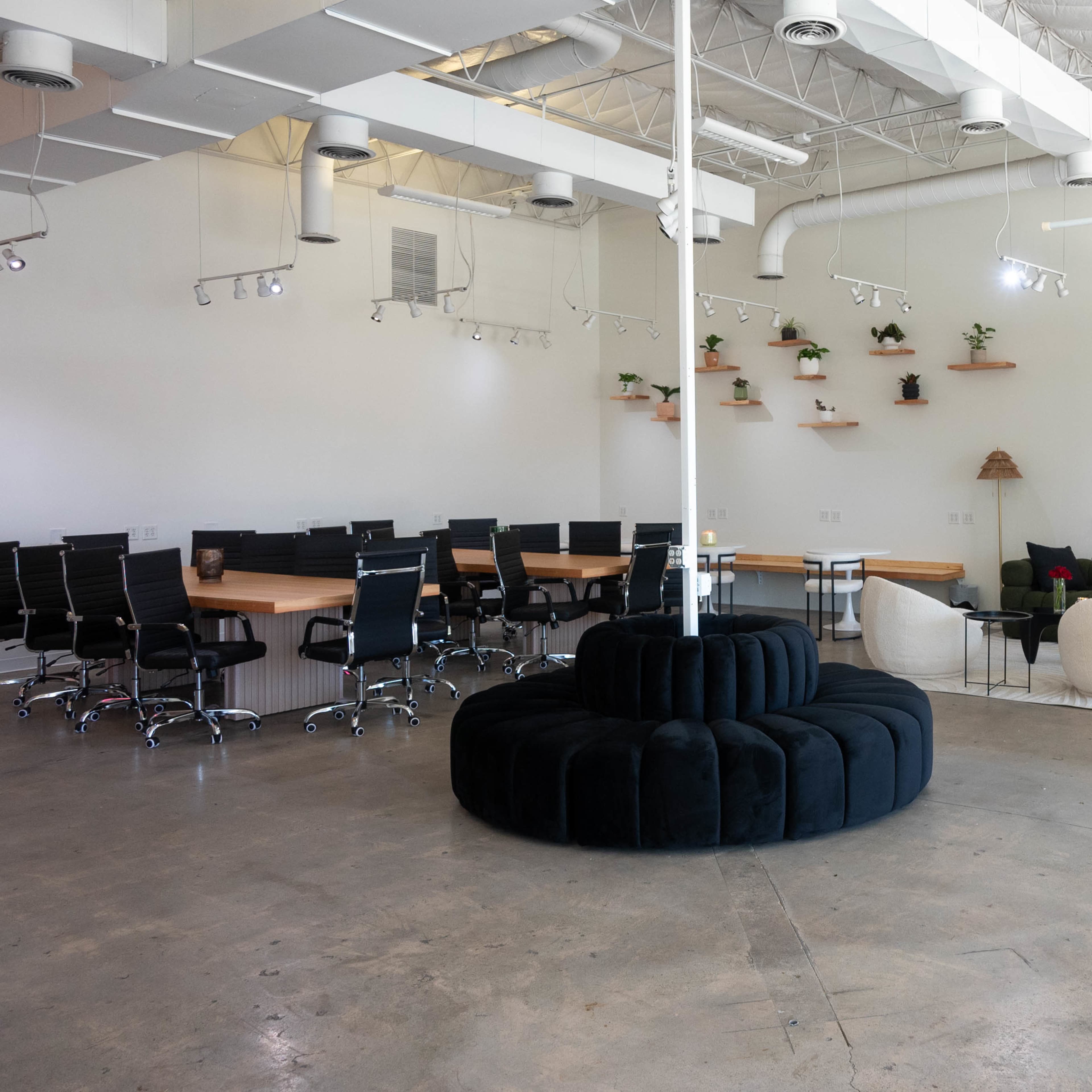 Airy Downtown Industrial Space with Floor to Ceiling Windows Image in Downtown, Boise, ID