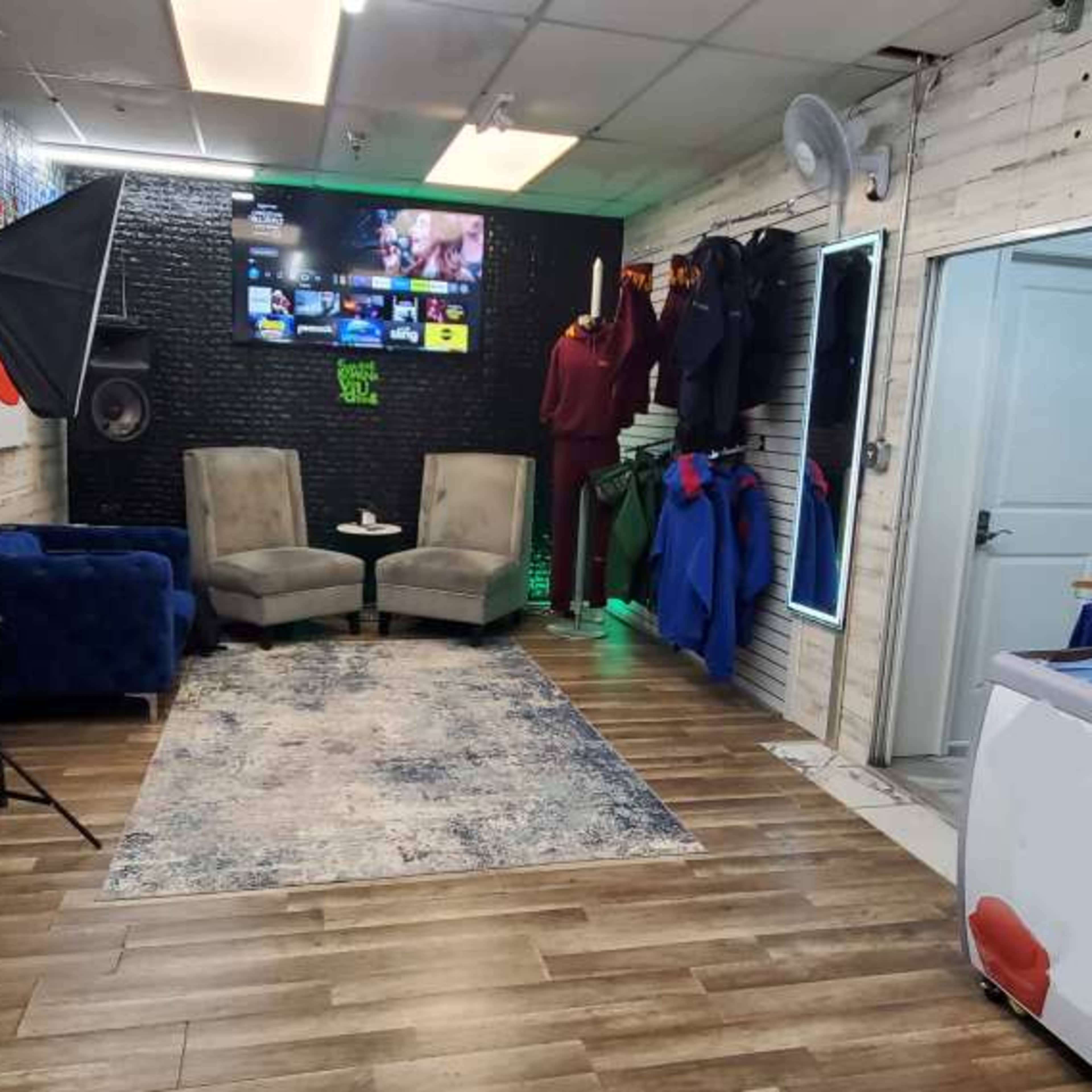 A Retail space designed for podcast, photo shoots and MORE. Image in Camp Springs, Camp Springs, MD