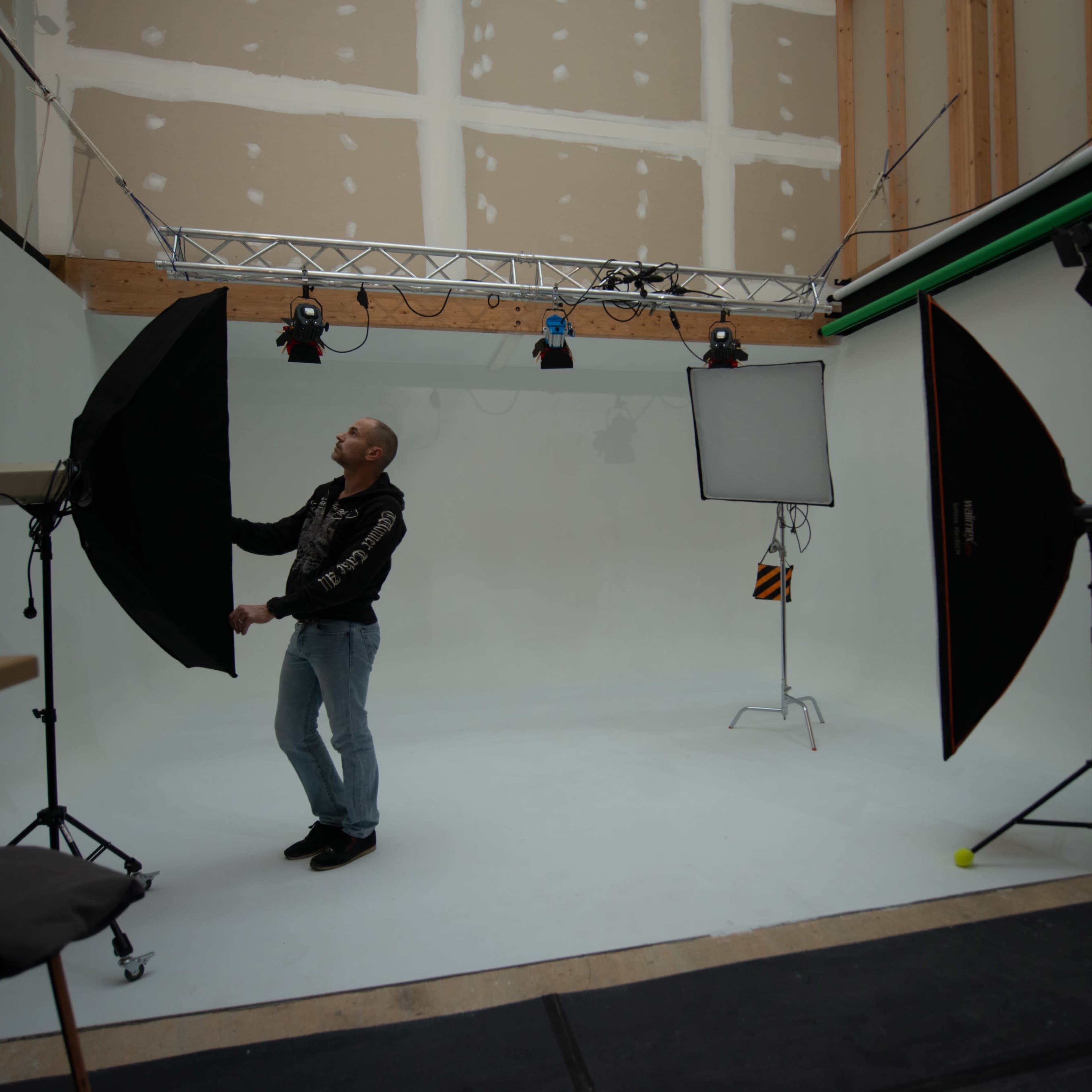 Studio photo vidéo cyclorama + atelier dans les yvelines Image dans , Méré, Île-de-France
