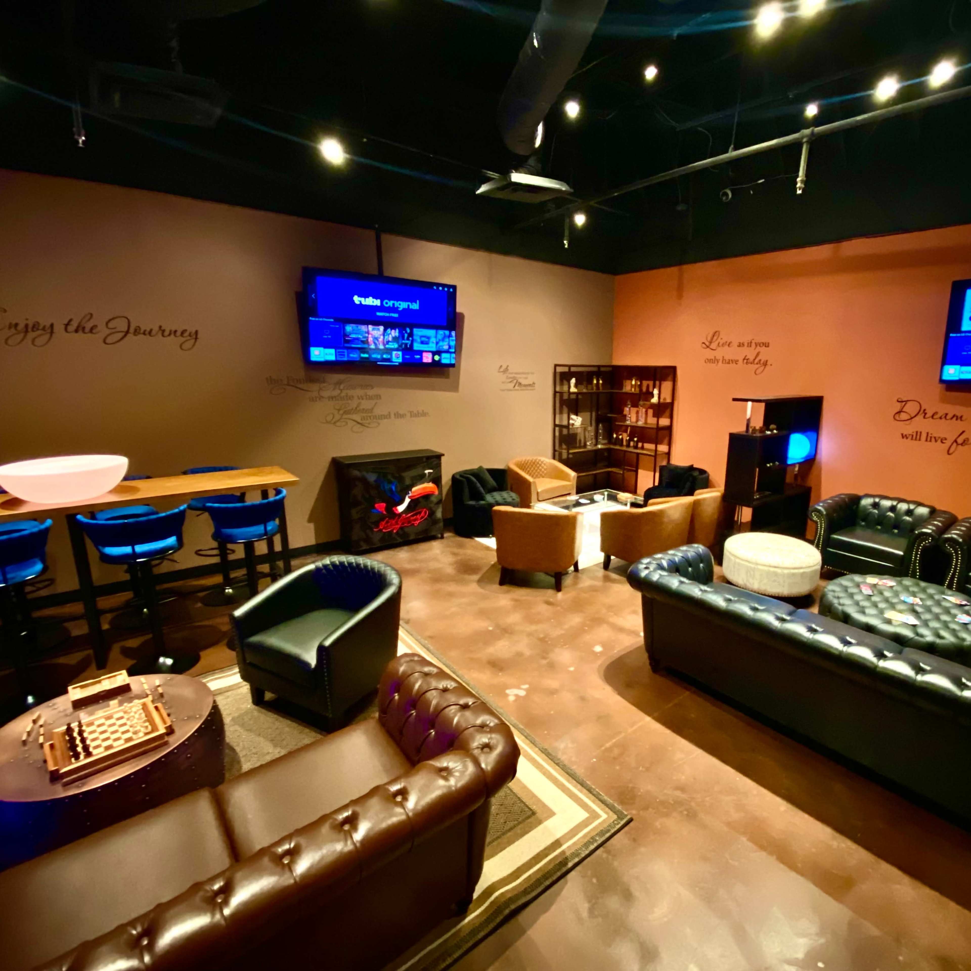 FULL Venue Event Meeting Space with Team Building Activities Image in Davenport, Davenport, FL