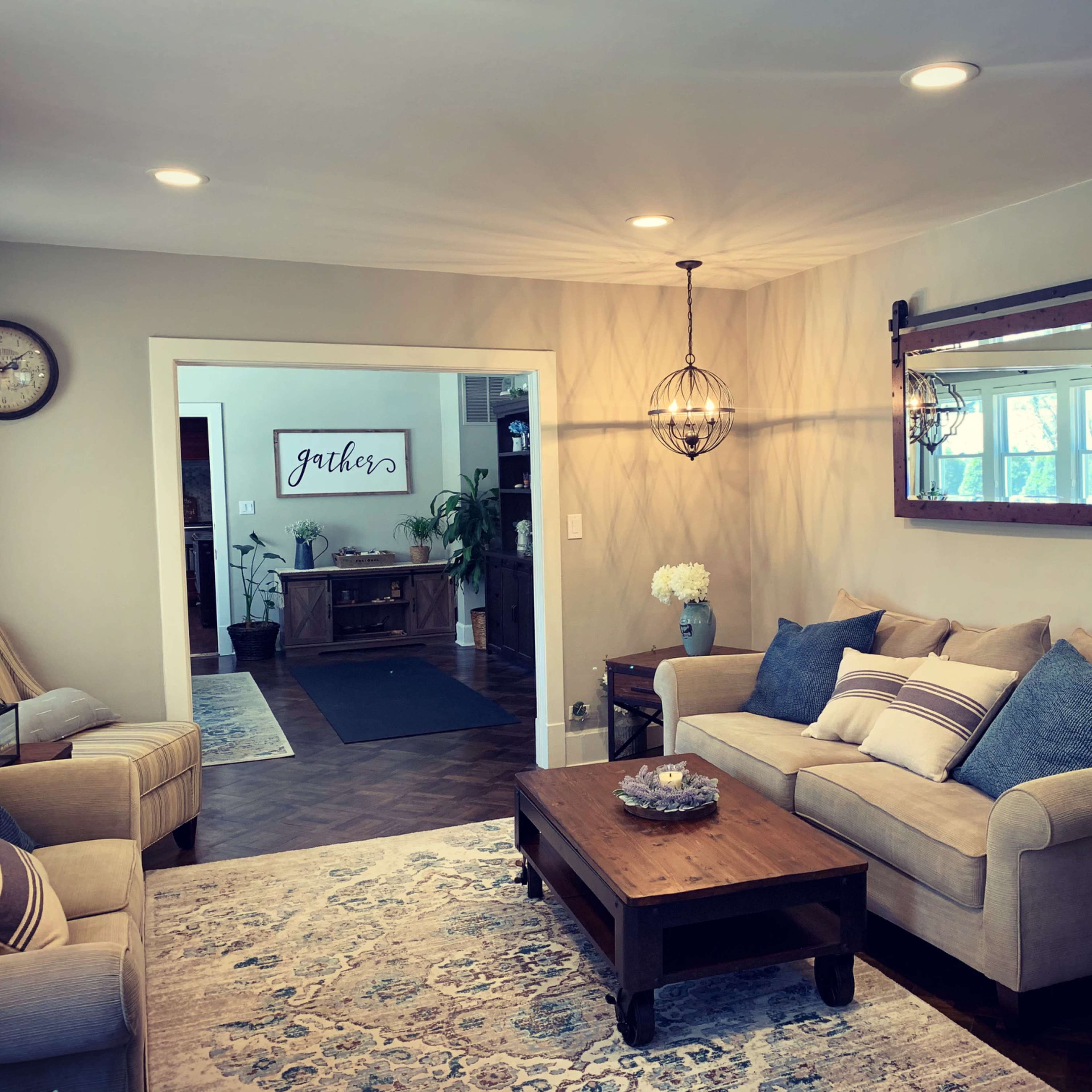 Charming Ranch-style Cottage Image in Moraine Township, Highland Park, IL