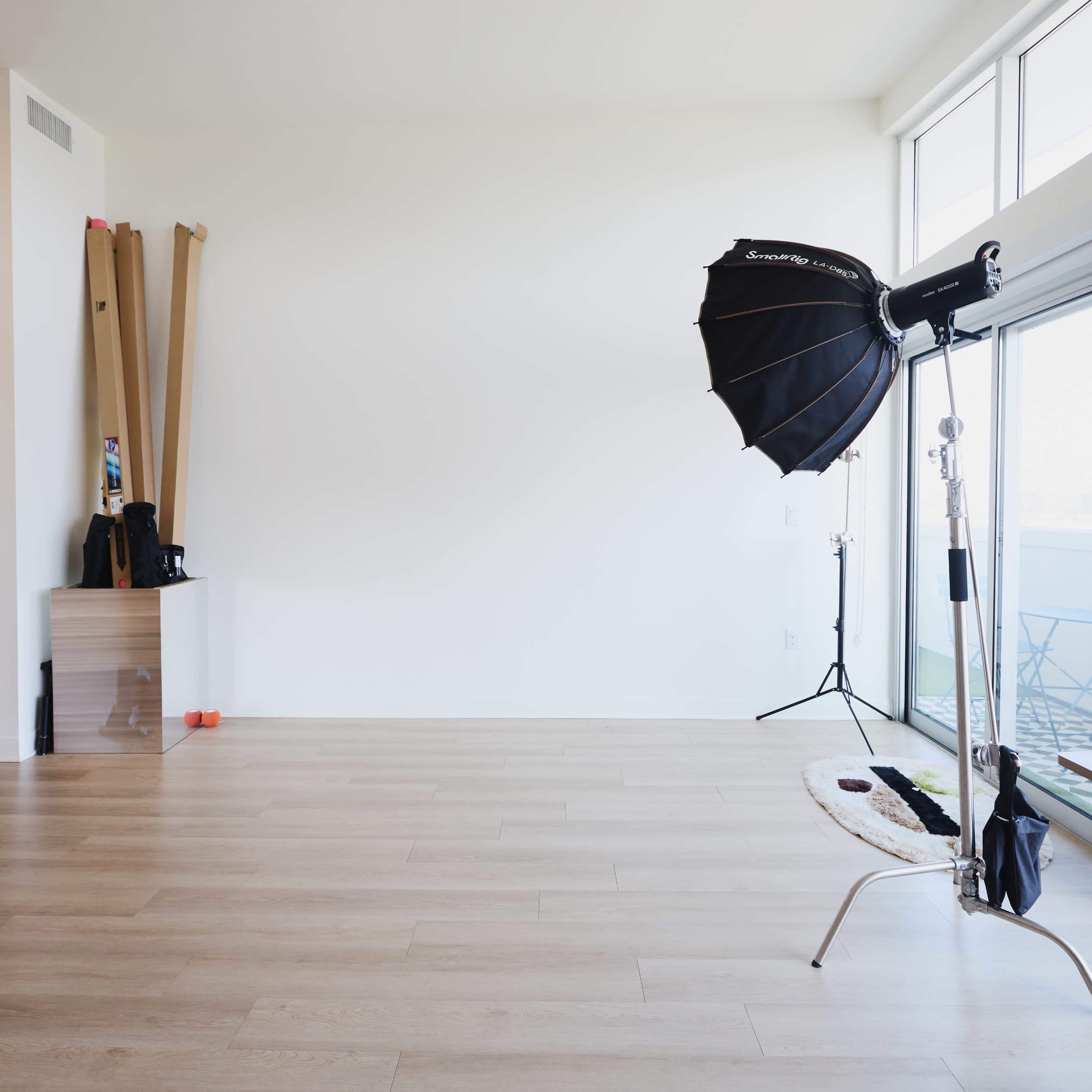 Versatile Creative Space with Breathtaking Natural Light and Floor-to-Ceiling Windows Image in Reseda, Los Angeles, CA