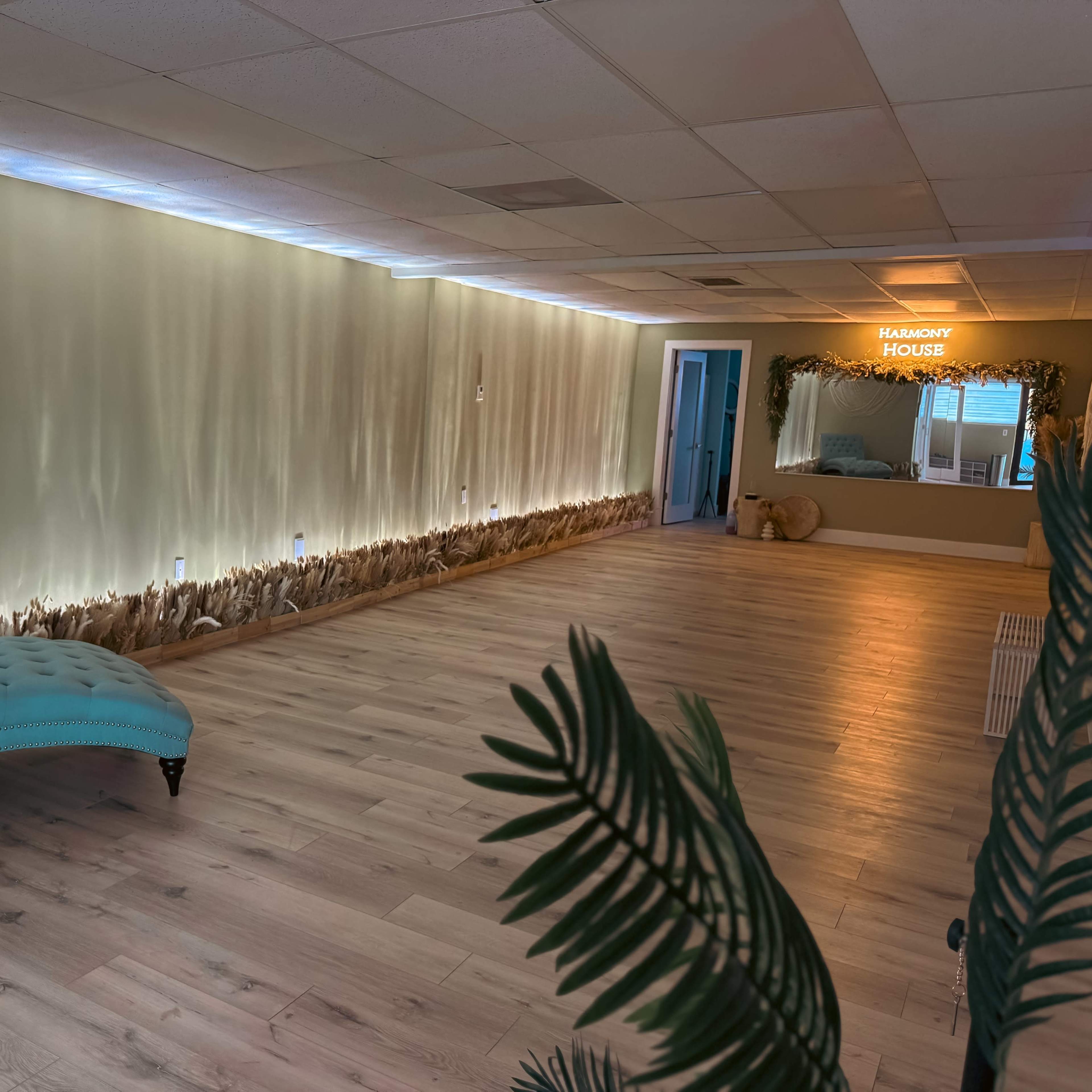 Serene Studio + Private Reiki Room | Tulum-Inspired Spiritual Oasis for Workshops, Yoga, Content Creation & Private Events Image in Palmetto Bay, Palmetto Bay, FL