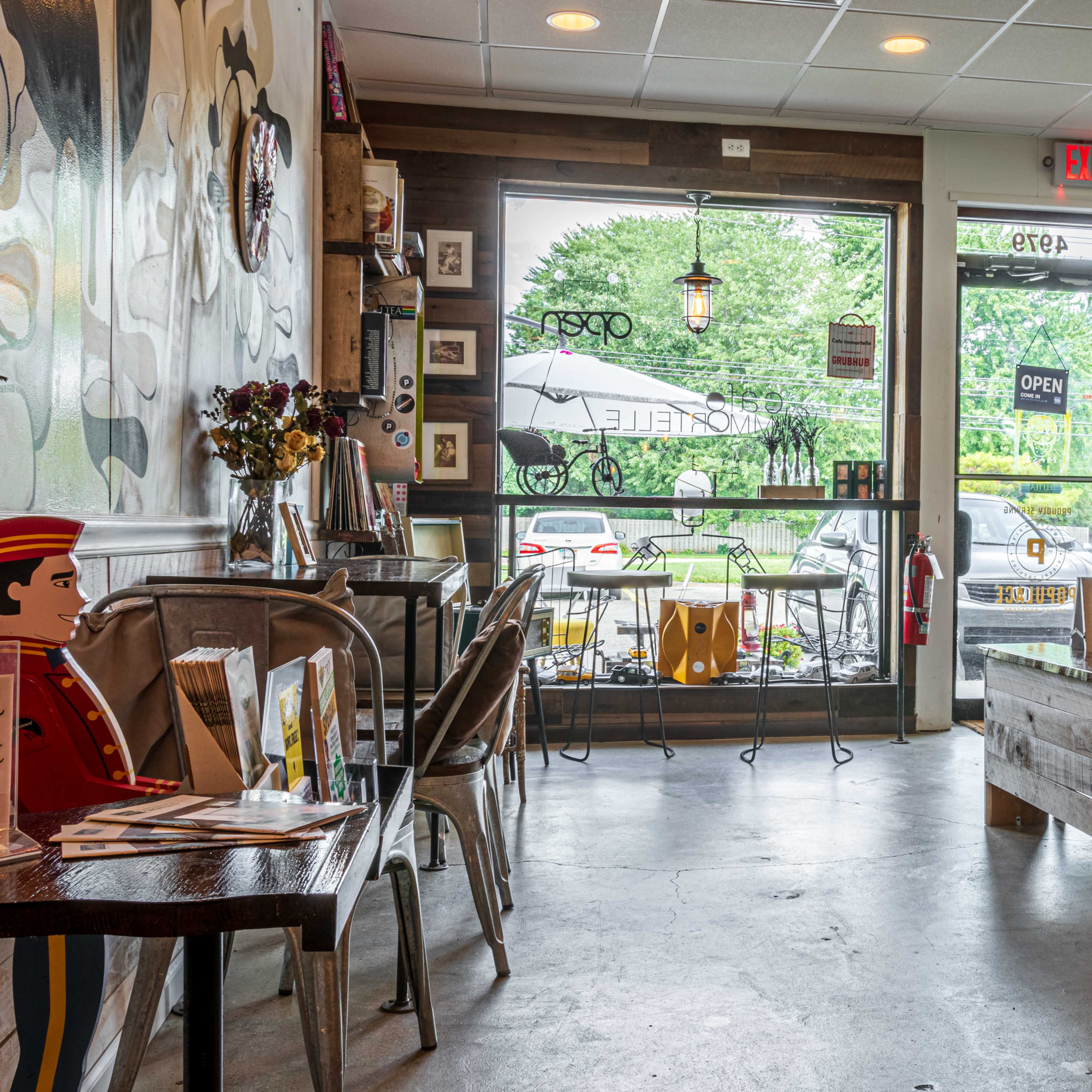 Warm & Quirky Urban Spot for Intimate Celebrations Image in Troy, Troy, MI