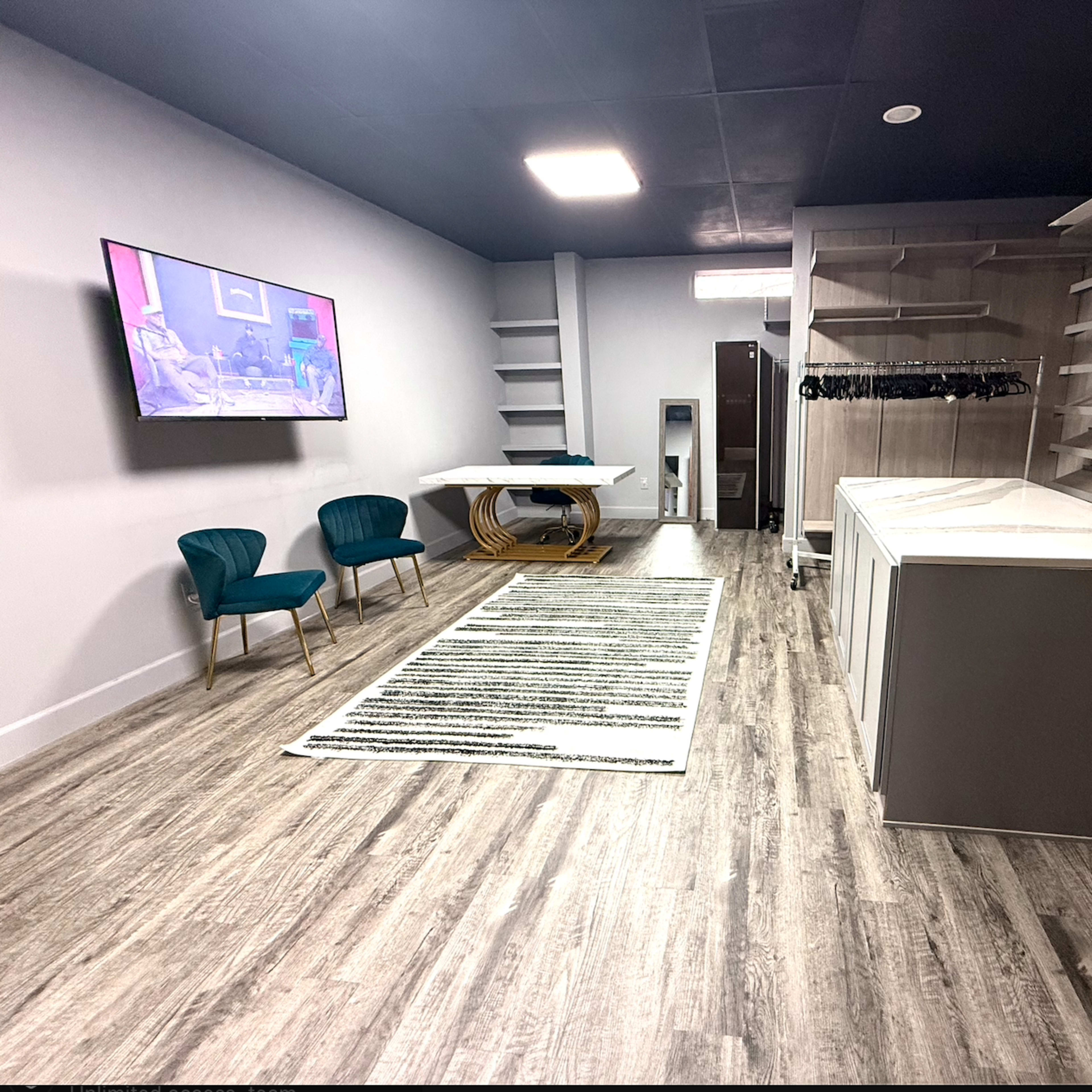 Modern Stylish Closet Image in Spring Branch East, Houston, TX