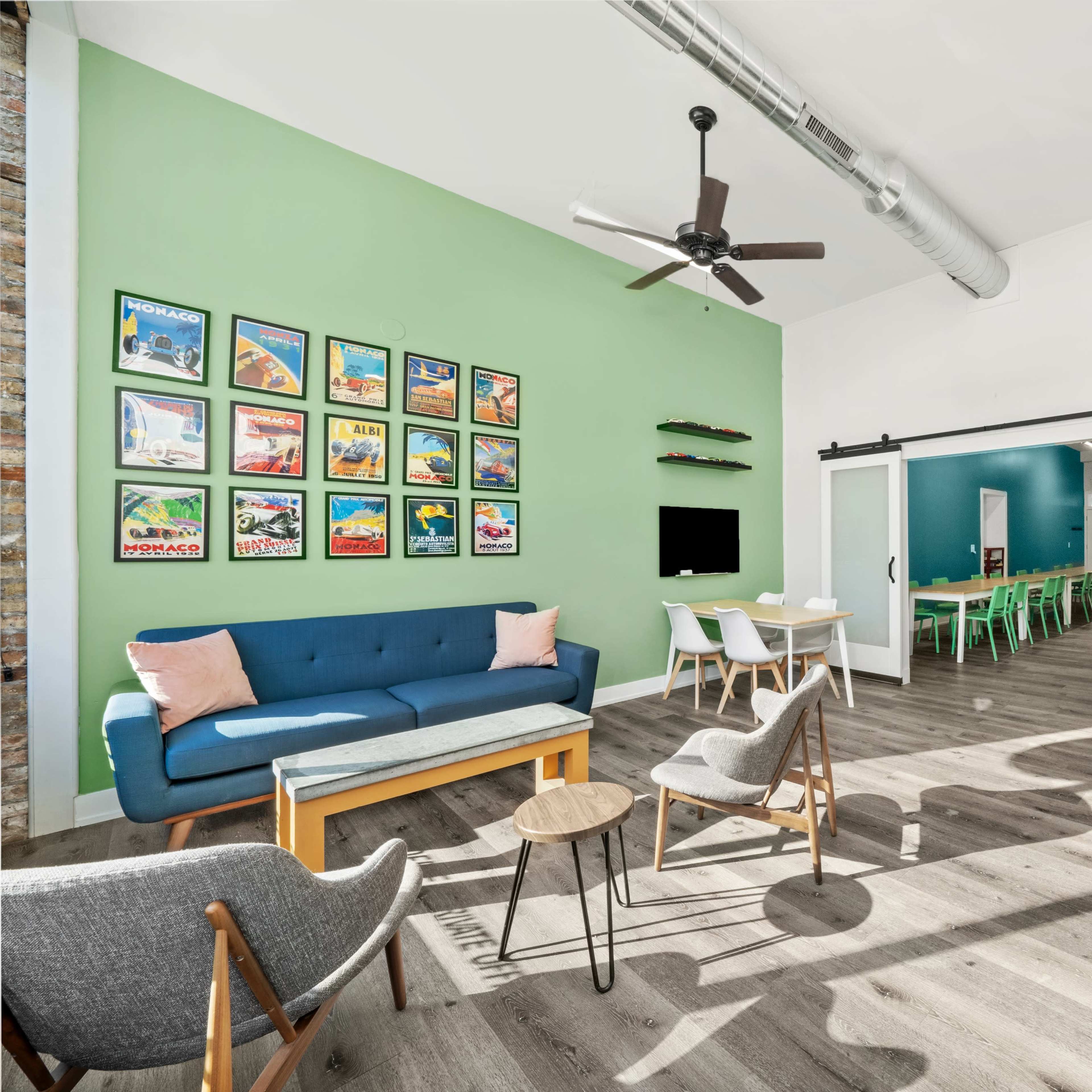 Trendy Office Space Perfect for Meetings, Events & Seminars Image in Albany Park, Chicago, IL