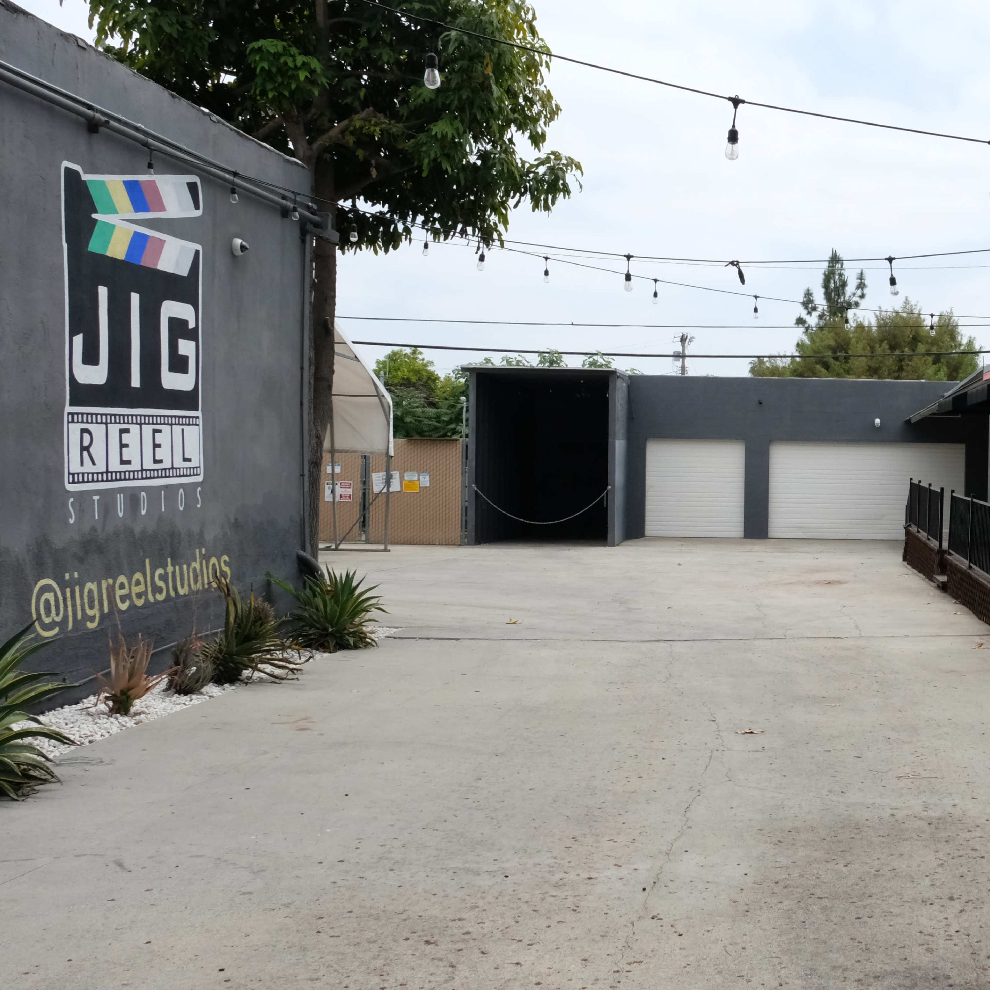 Bright & Spacious Indoor/Outdoor Event Room With Outstanding Service Image in Northeast Los Angeles, Los Angeles, CA