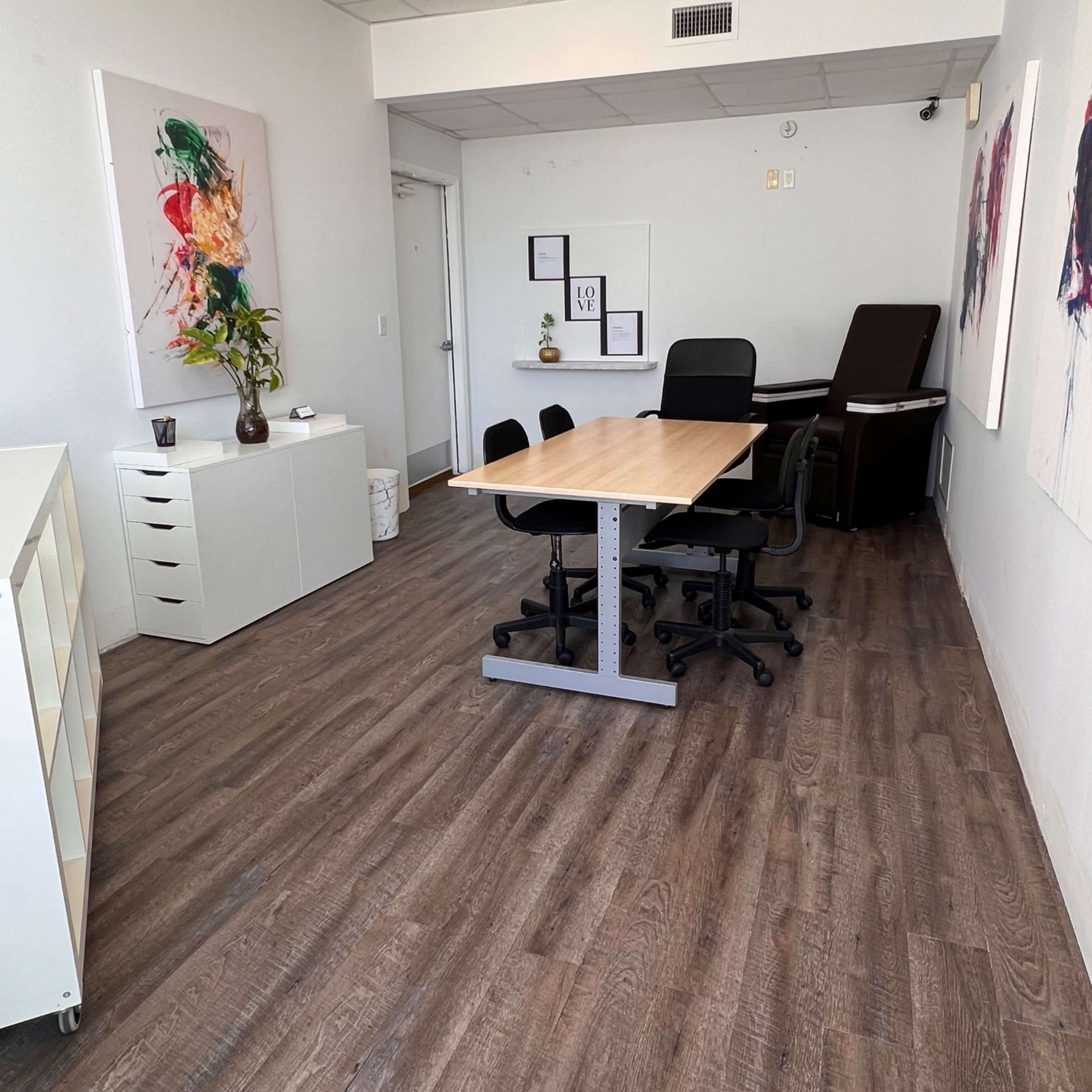 Meeting Room, creative space in Fort Lauderdale, FL Image in East Fort Lauderdale, Fort Lauderdale, FL