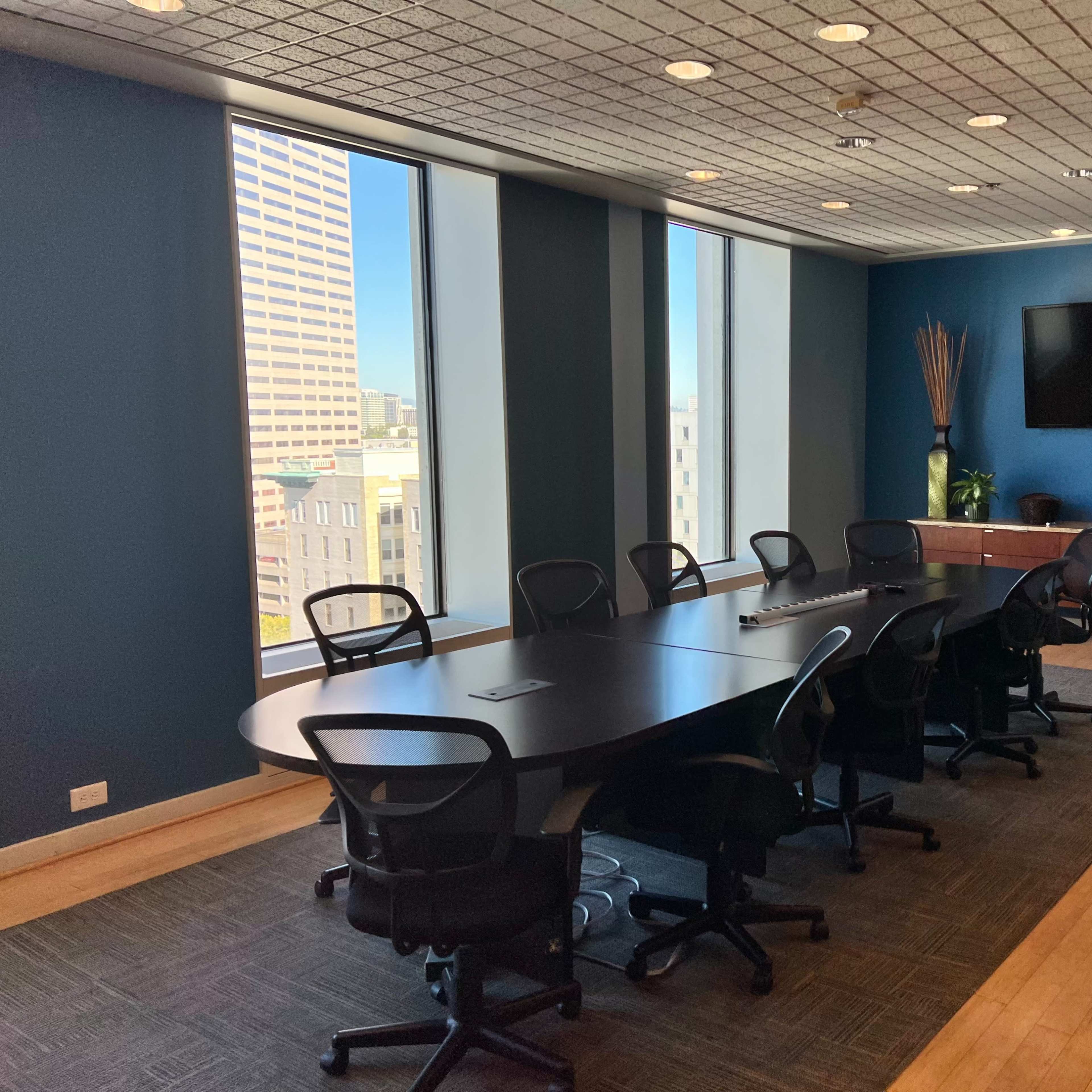 Executive Board Room Meeting Space Image in Southwest Portland, Portland, OR
