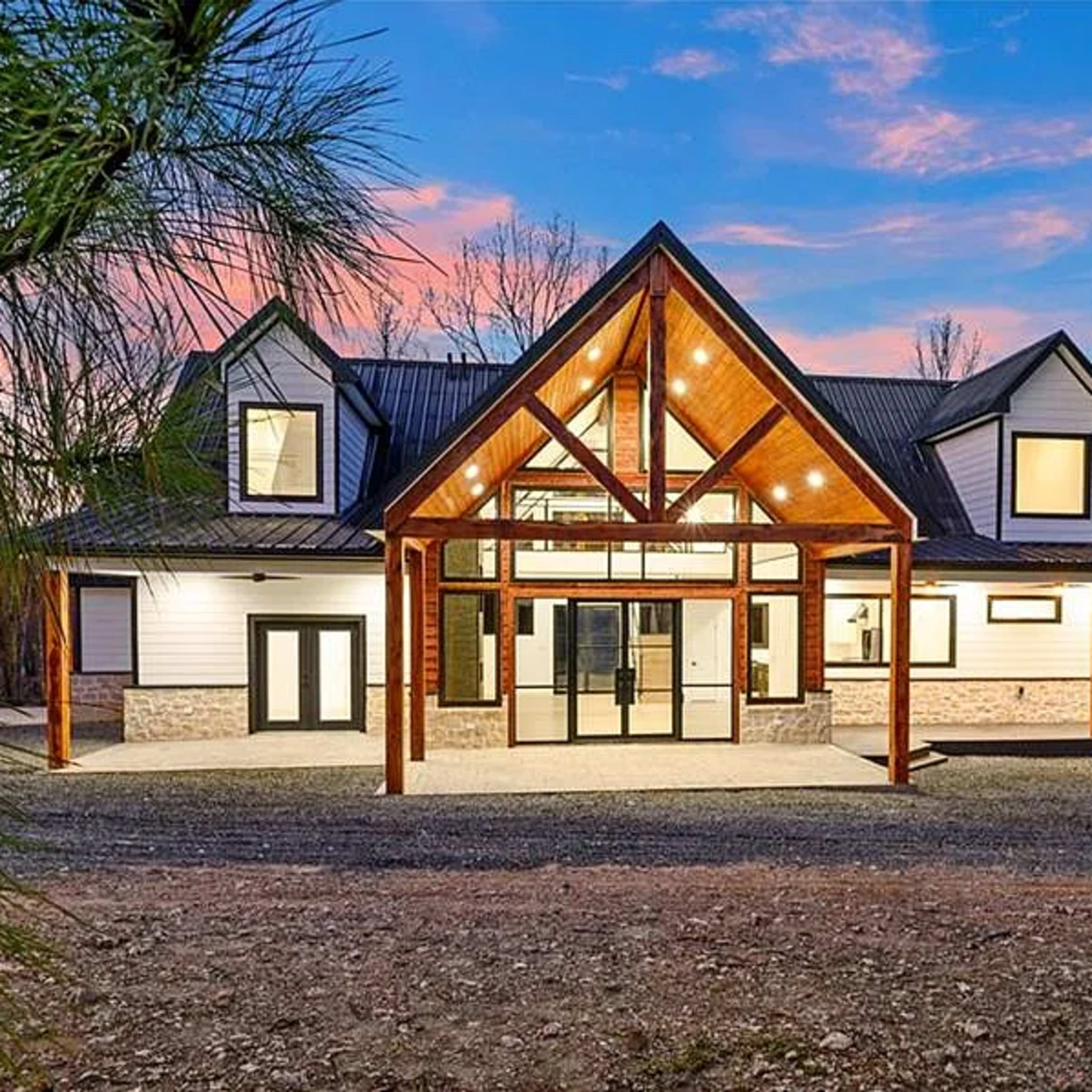 Luxury Event & Retreat Space Nestled In The Woods Image in , Broken Bow, OK