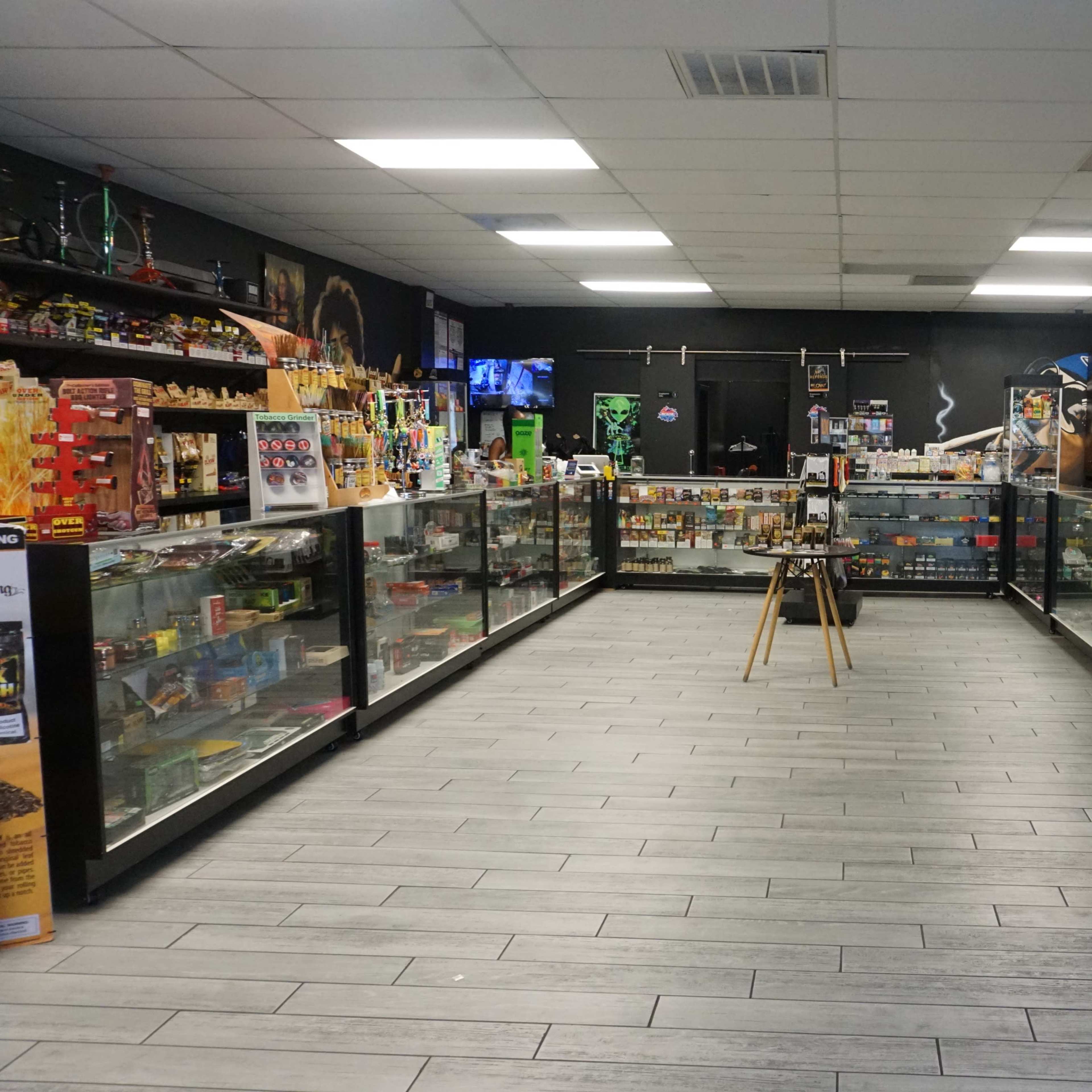 Vibrant Smoke Shop Location for Photoshoots, Music Videos, & Films in Lauderhill Image in Lauderhill, Lauderdale Lakes, FL